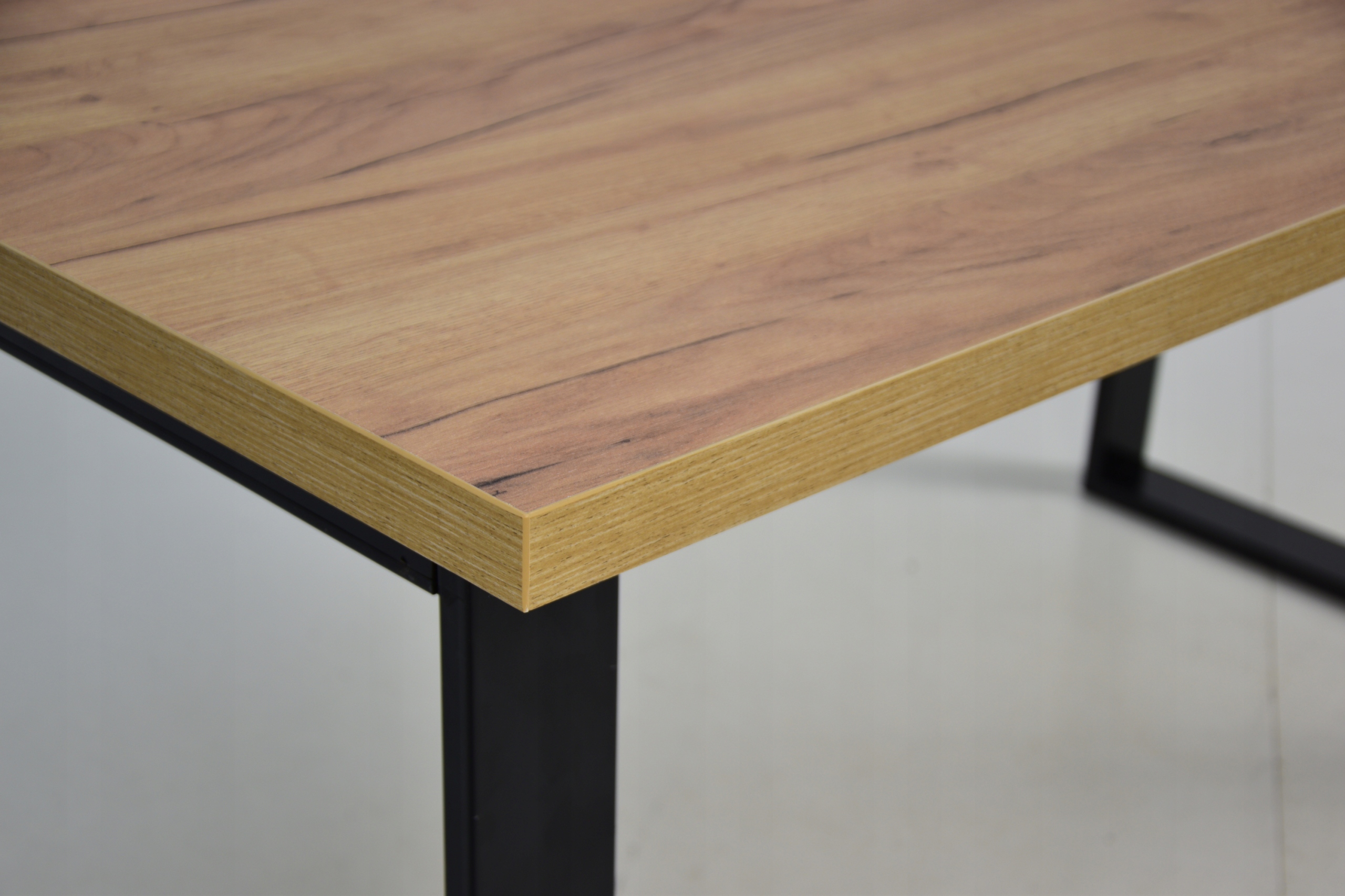 Solidny stół na metalowej podstawie 90x160/240 Kod producenta METAL NEFRO