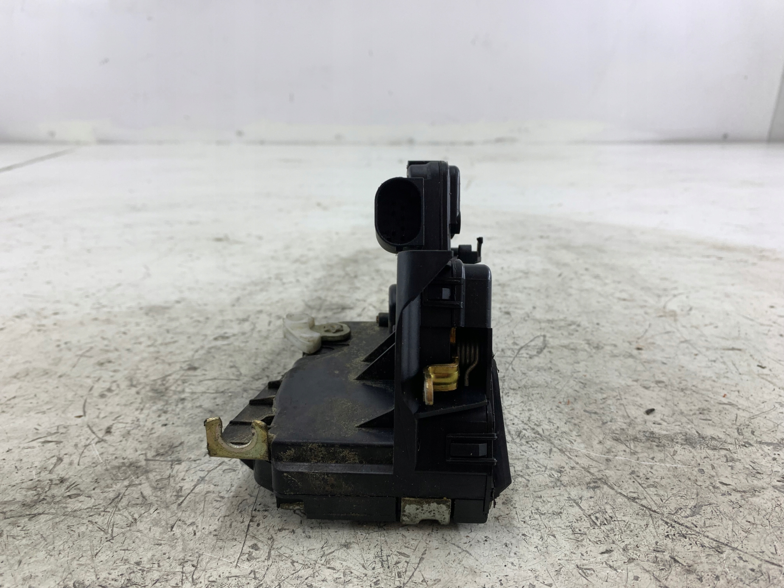 BMW E46 lock door right front 244BTR