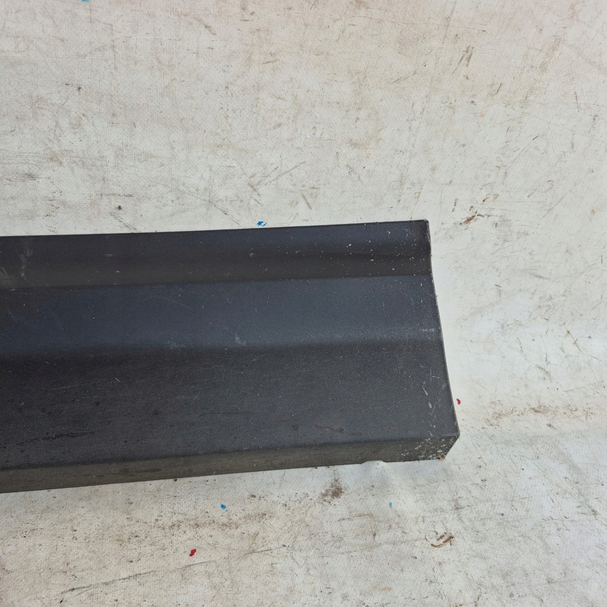 SKODA KODIAQ and 1 16-24 moulding cap door left front