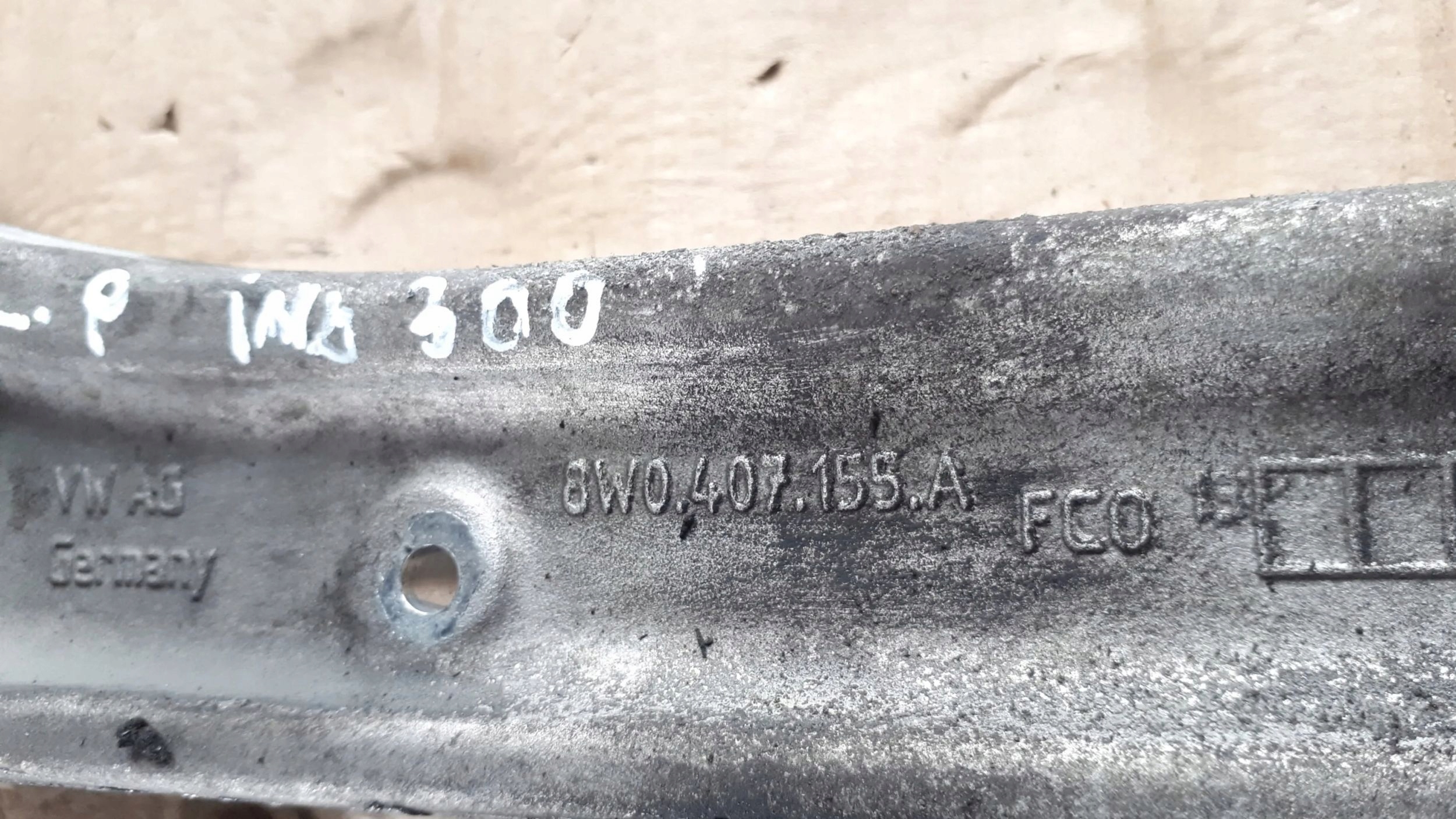 S4 B9 A4 8W arm left front 8W0407155A A5 8W S5