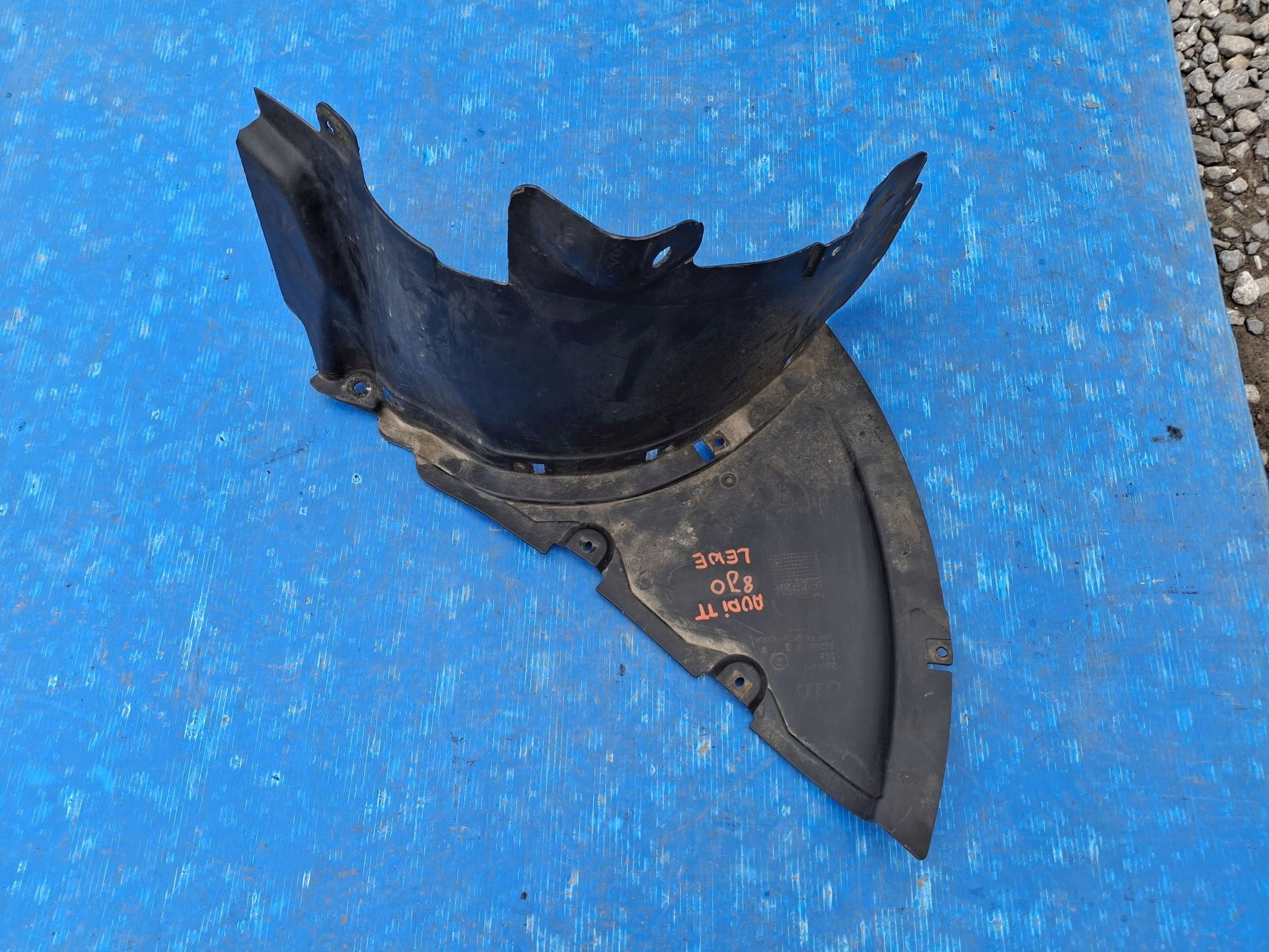 mudguard front left triangle AUDI TT 8J 2006R->