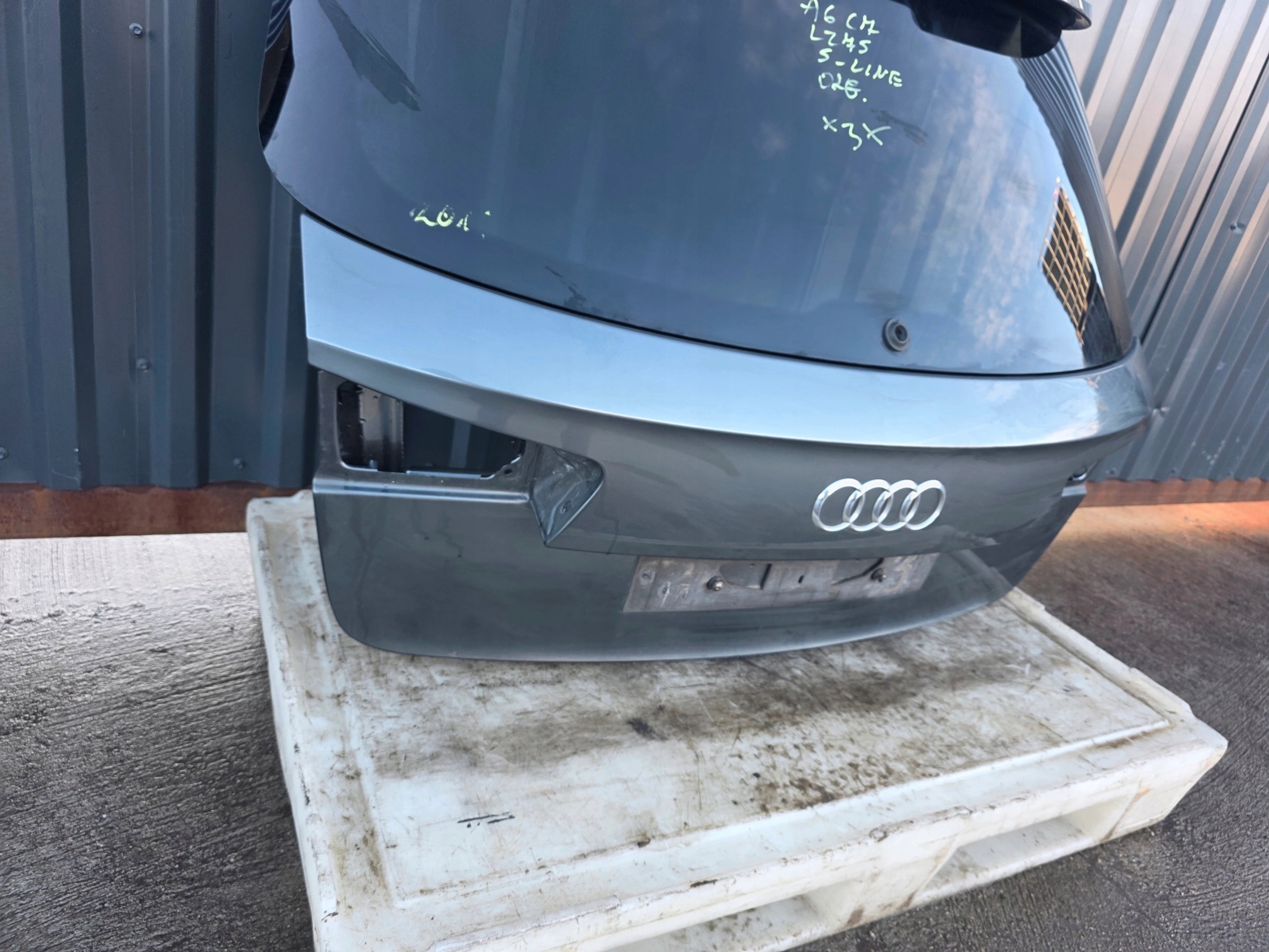 boot doors rear part AUDI A6 C7 AVANT / KOMBI S LINE LZ7S original *3* !!!