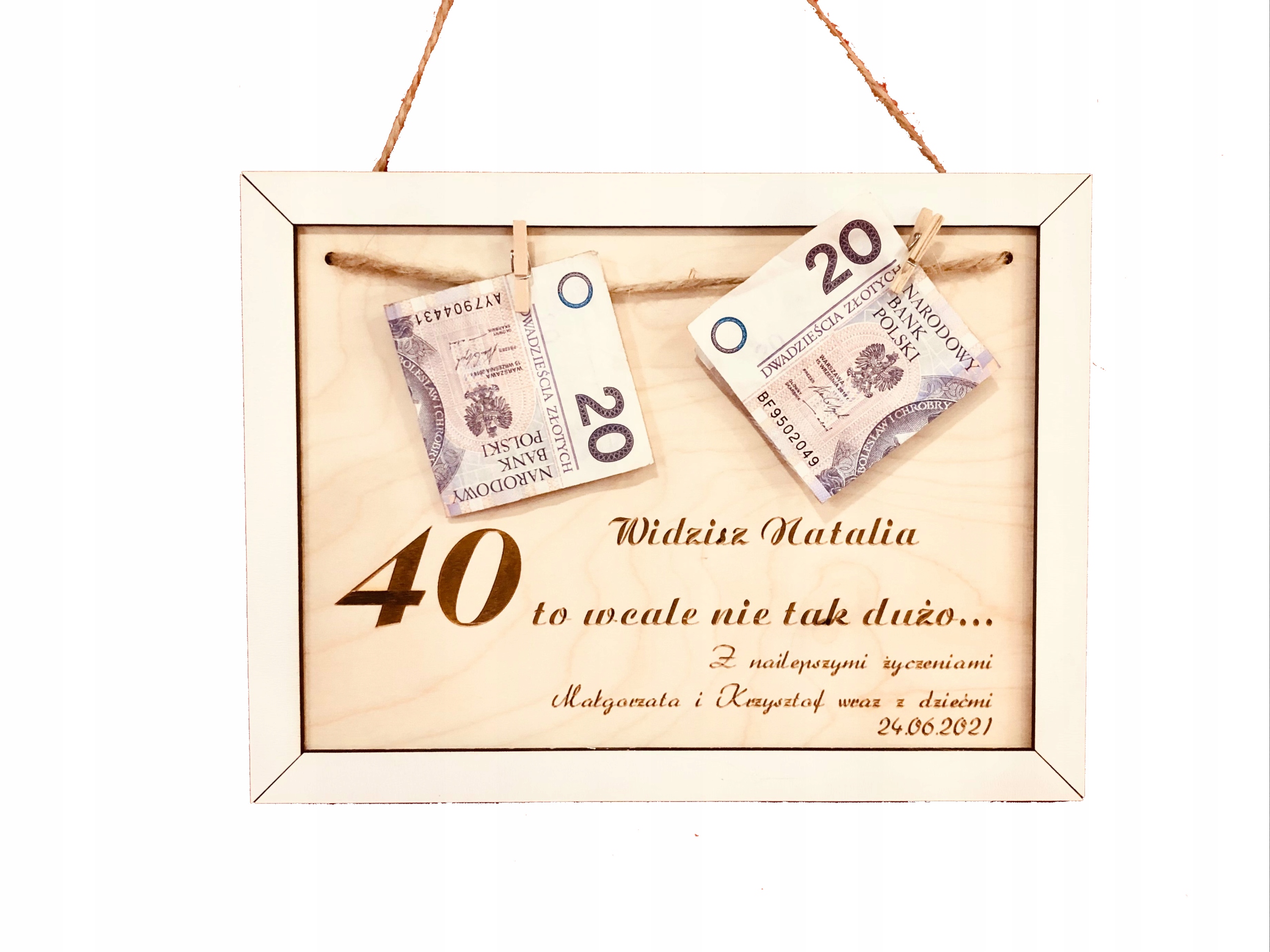 

Urodziny 18 30 40 50 60 70 80 Ramka Wcale.