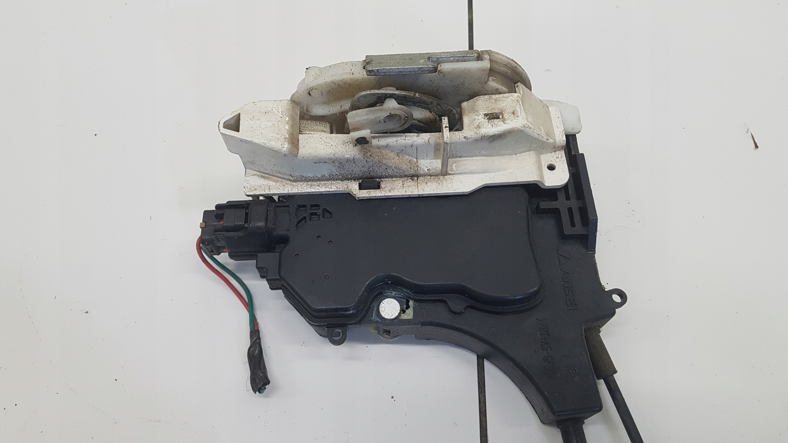 lock door right front CITROEN C-CROSSER 2 PINY 08507A