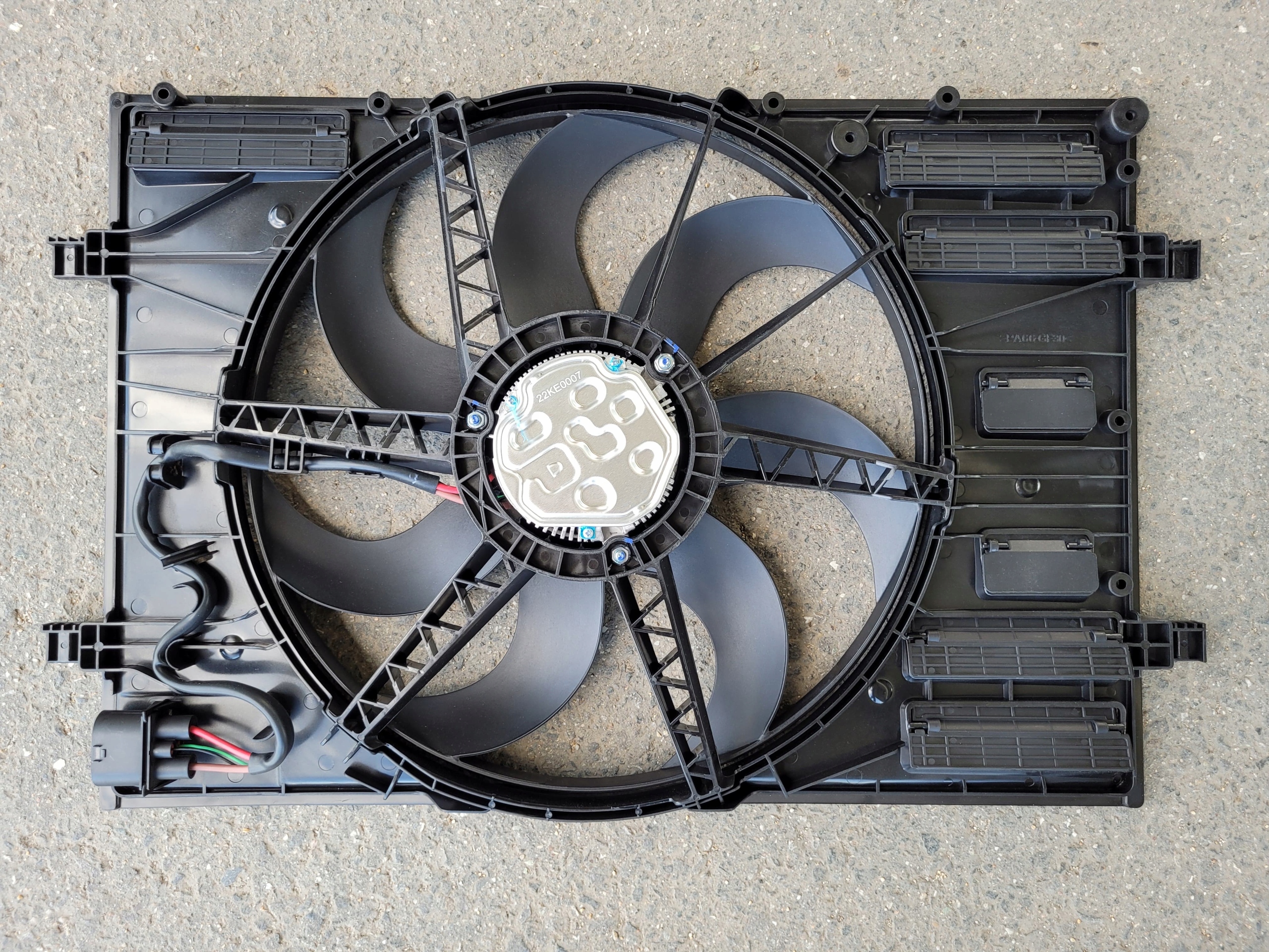 5Q0121203BG 5Q0121203CE - Вентилятор VW Arteon Vw T-Roc VW Touran 5T