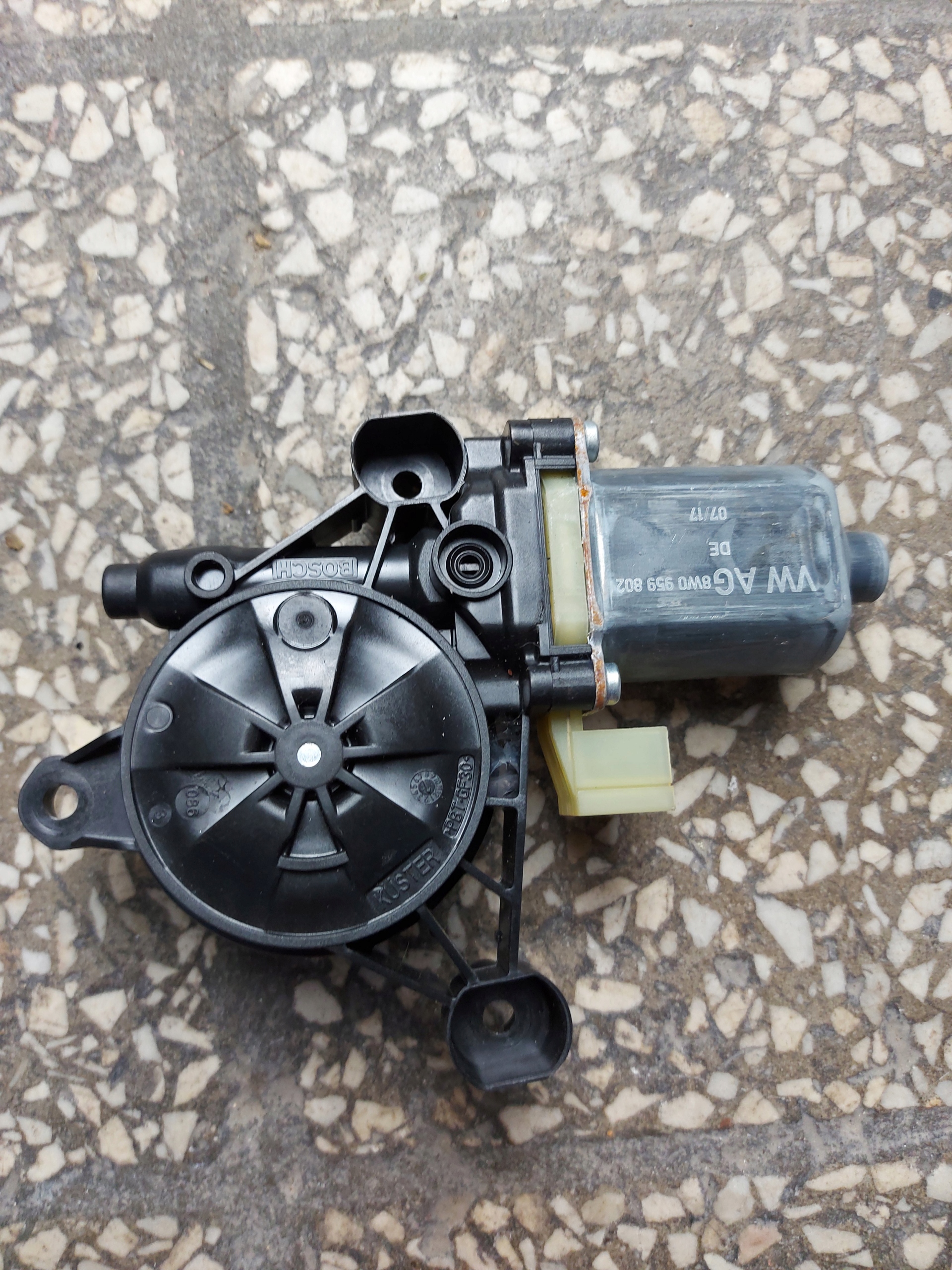 mini motor windows right front AUDI A4 A5 8W0959802DE
