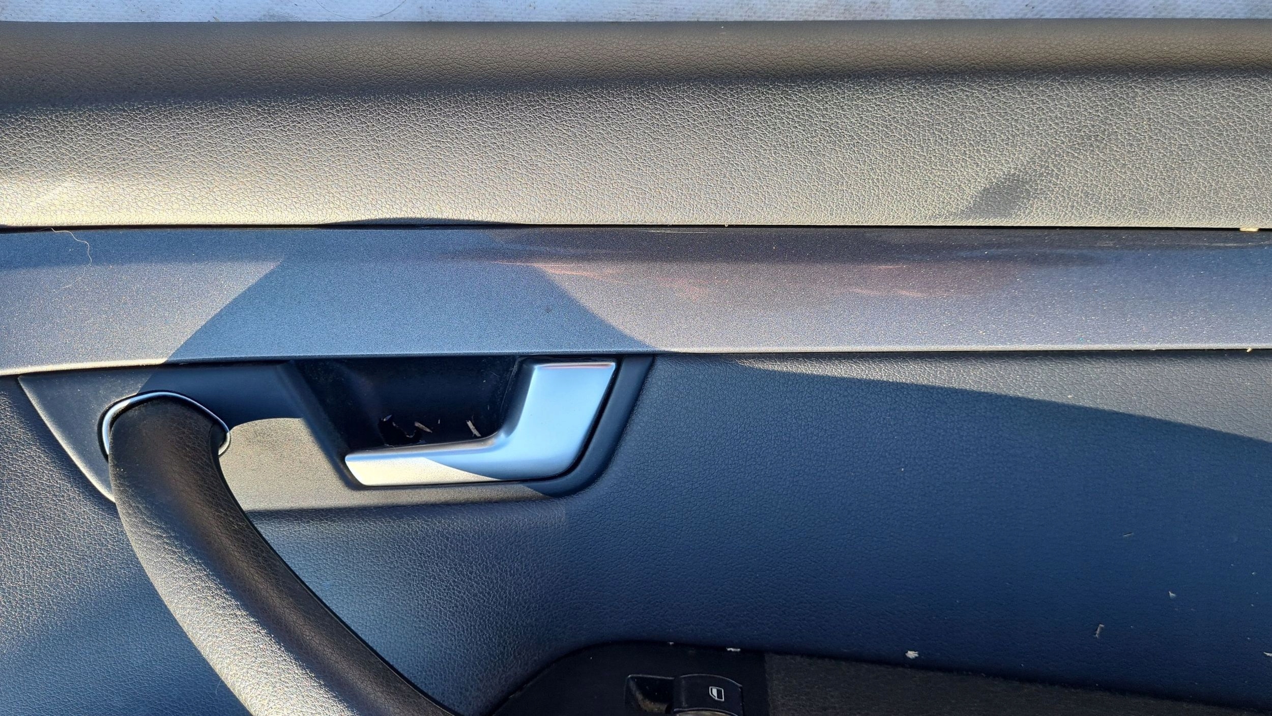 2011 seat EXEO (3R) бочки / обшивка двери передней 3R1867105