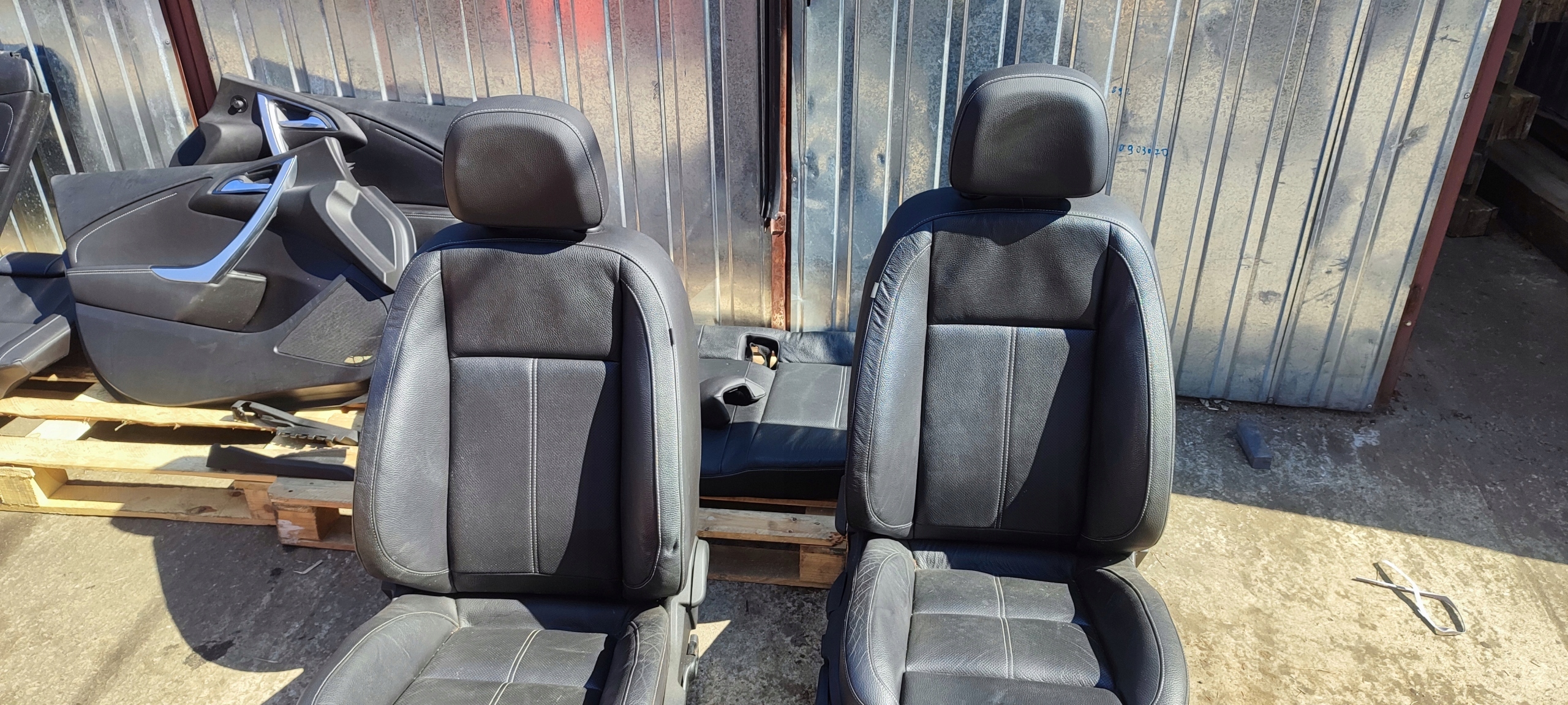 KOMPLET seats side OPEL ASTRA J HB leather