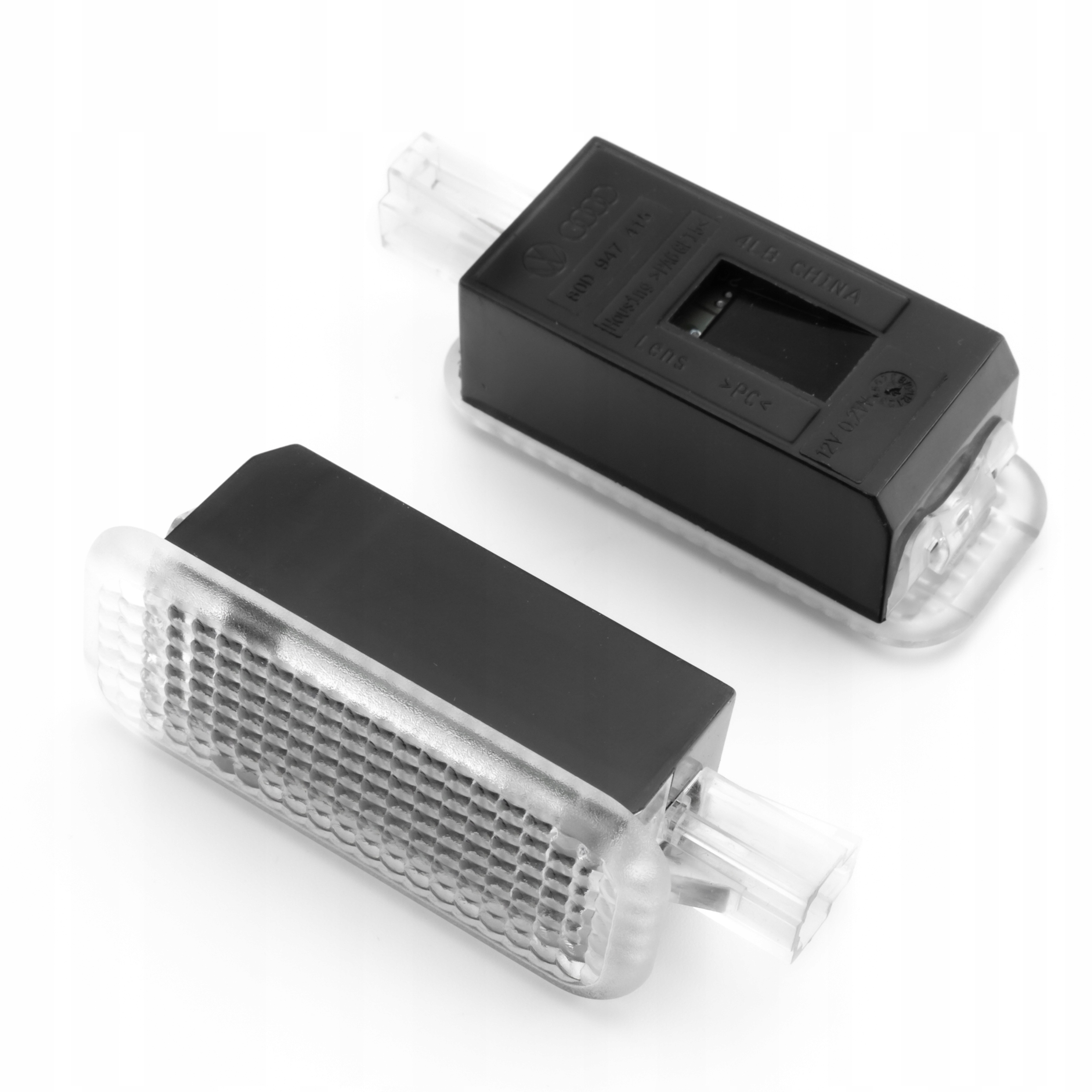 Zdjęcie AWparts LAMPKA BAGAŻNIKA I SCHOWKA DO VW PASSAT B7