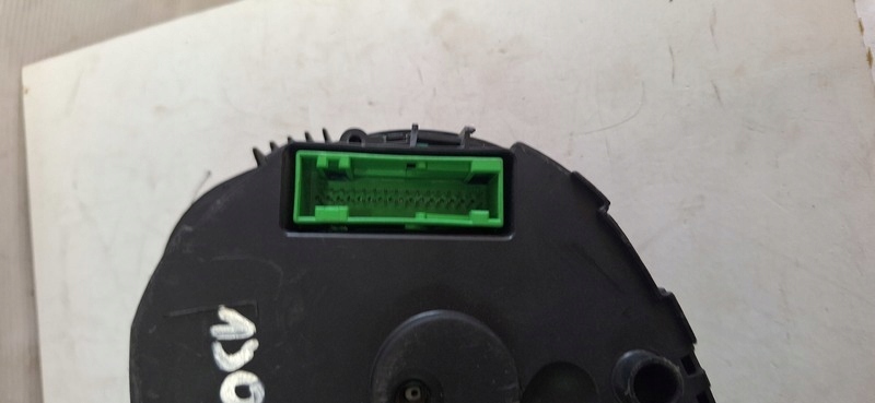 dials VW GOLF IV 88311282
