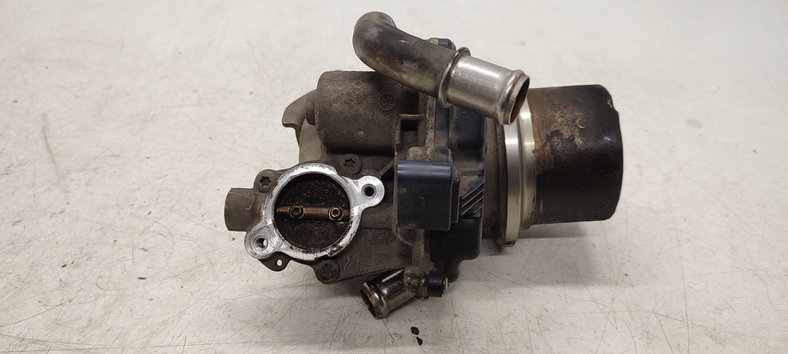 throttle flap EGR VW Caddy III 2,0 TDI