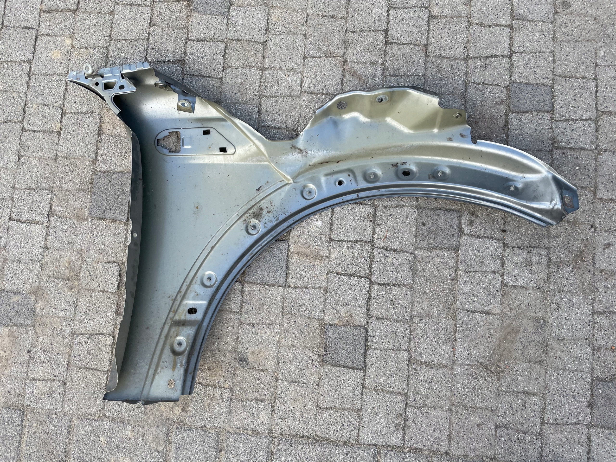 Mini Cooper R55 R56 R57 fender front left