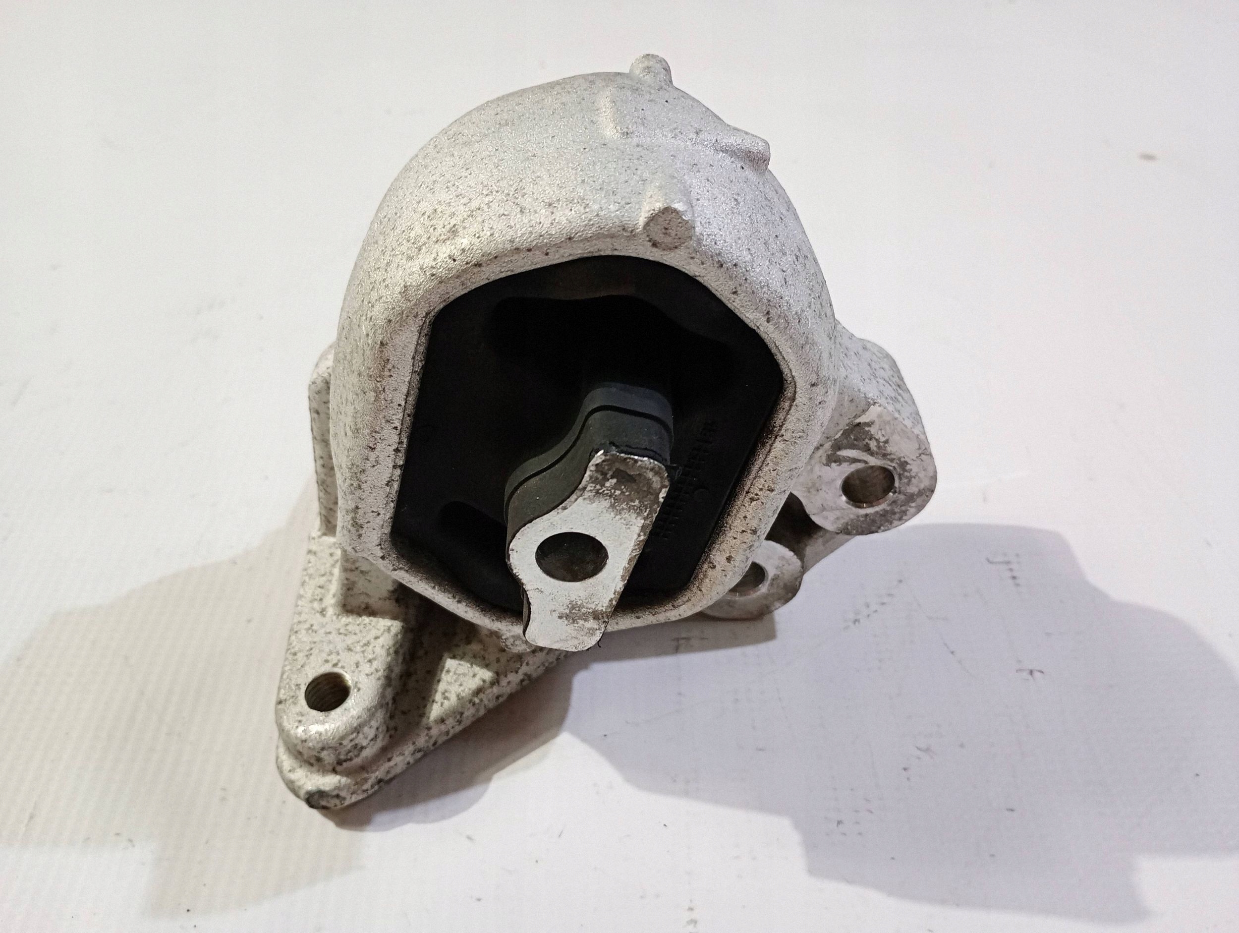 Stütze Halter Halter Motorlager links Dodge RAM 1500 5.7 2019
