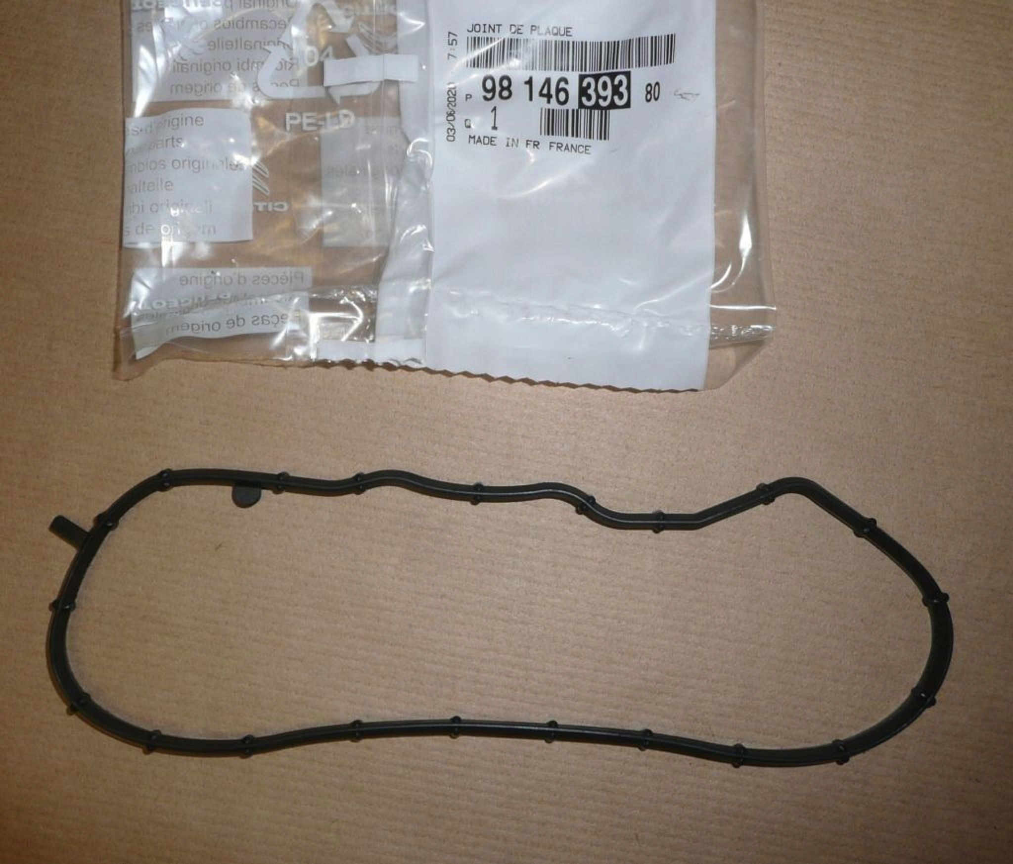 Těsnění Krytu Motoru Psa 9814639380