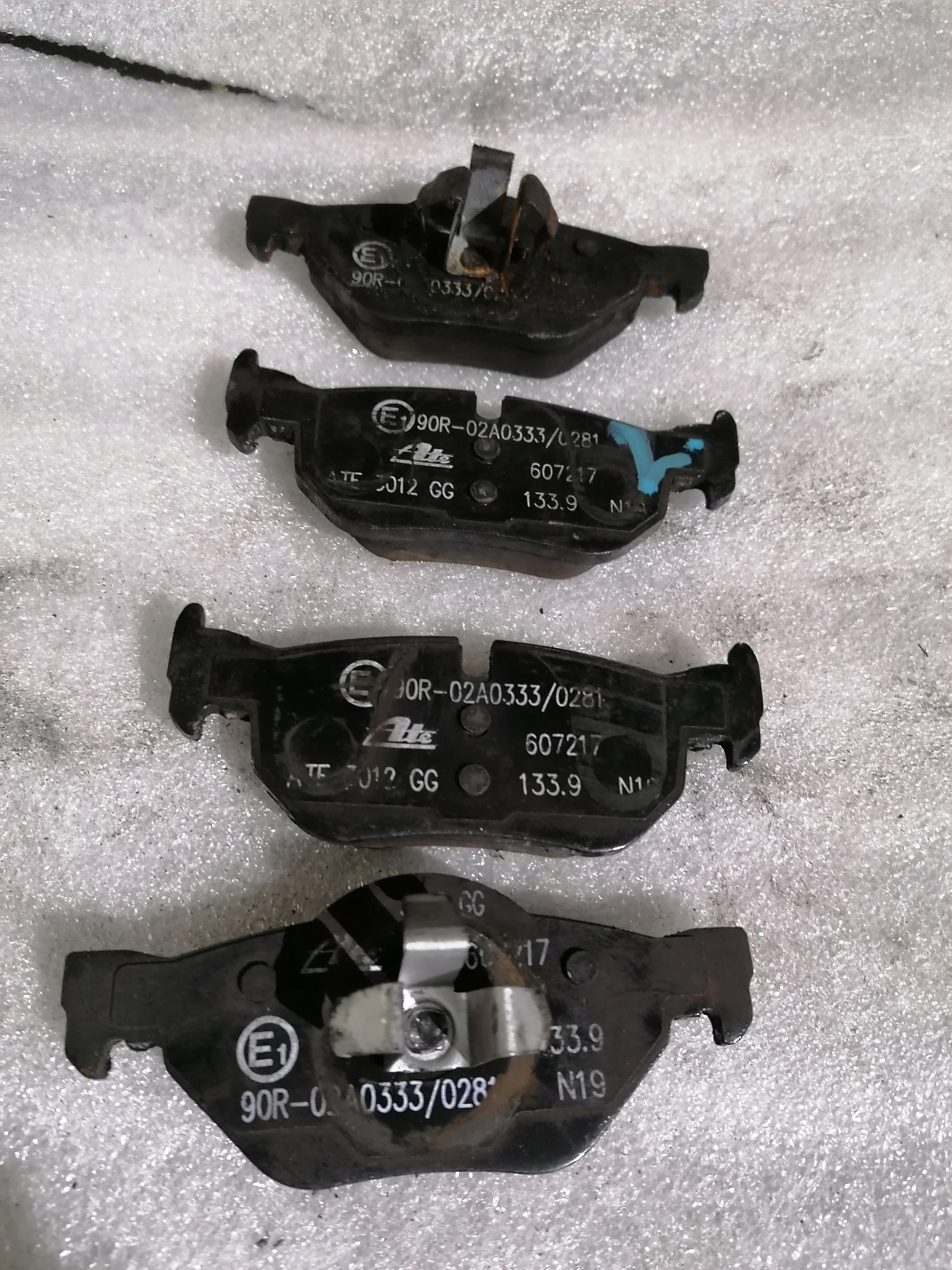 2 KLOCKI HAMULCOWE TYLNE BMW E90 E91 2 0B