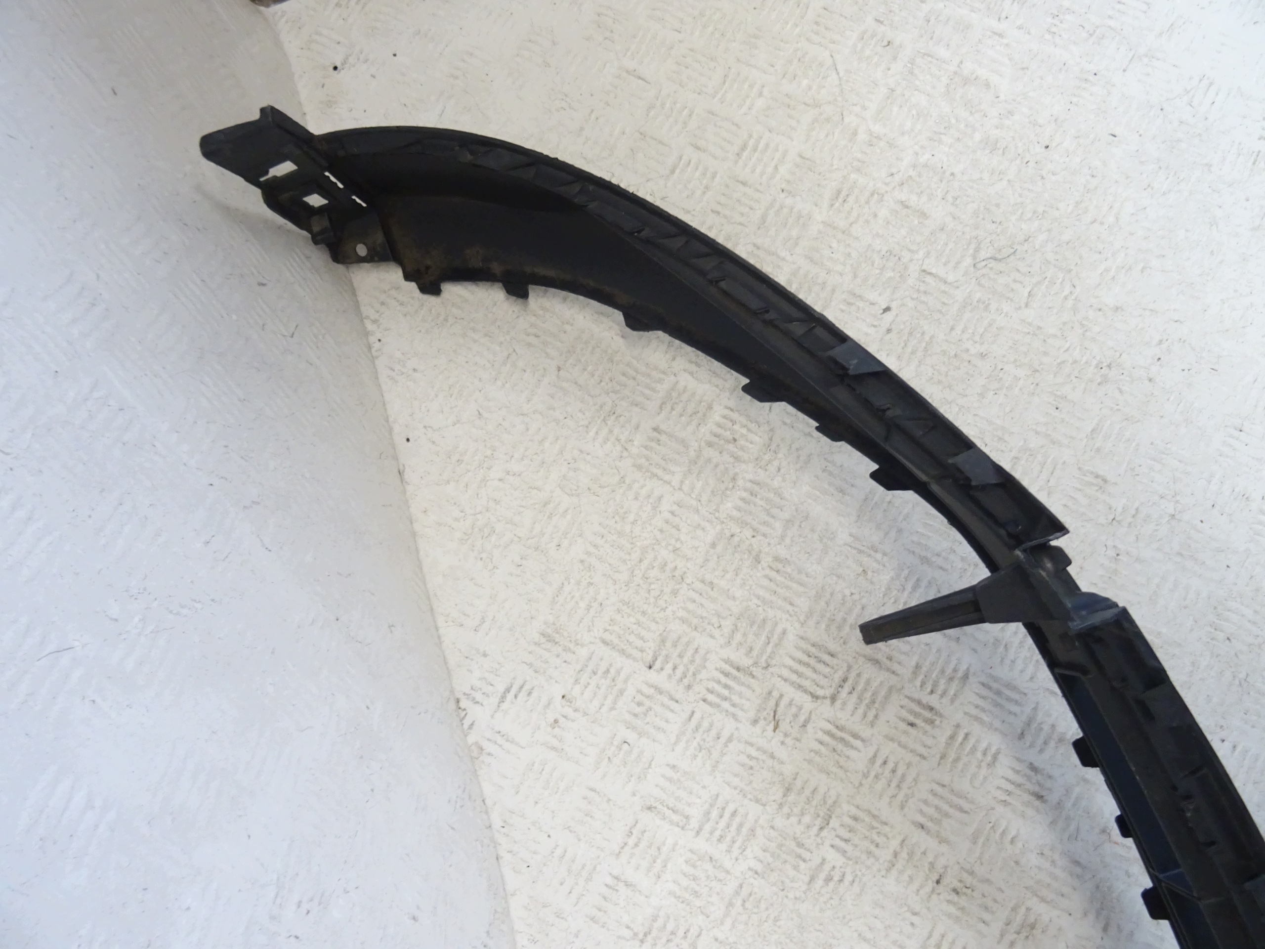 spoiler accessories of a bumper front front VW TIGUAN III 571805903