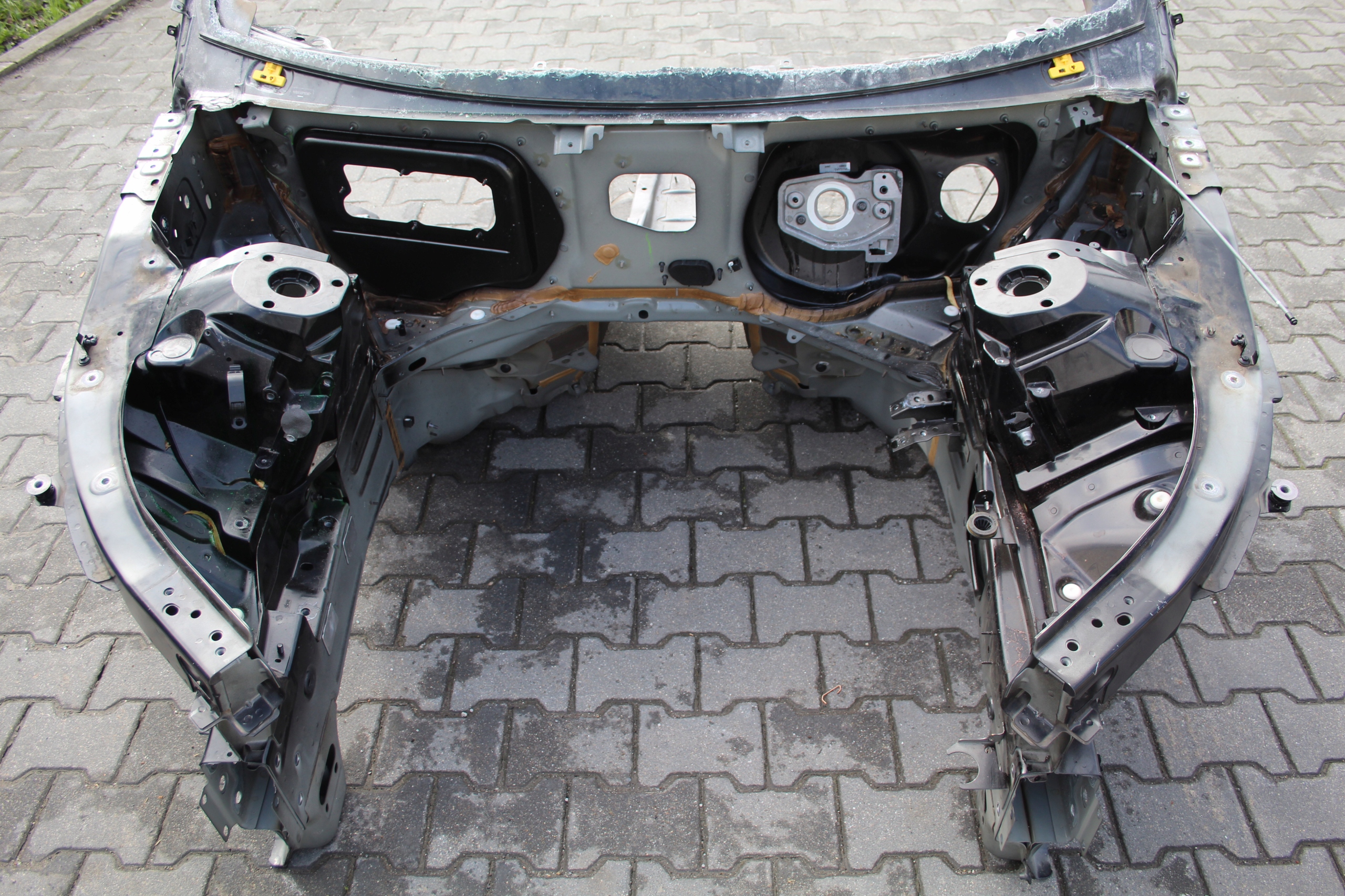 quarter front VOLVO XC60 II 2 LIFT