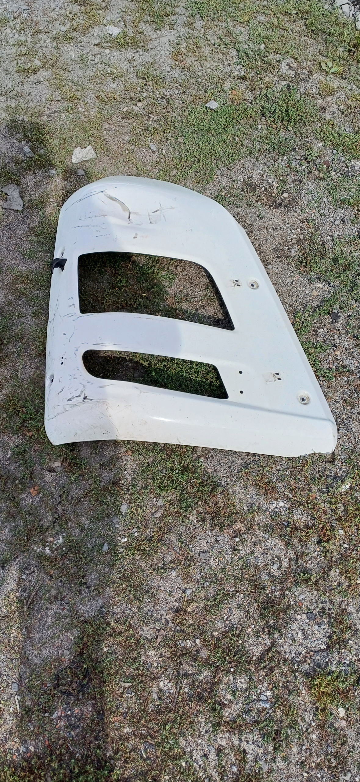 MAN TGX side corner of a bumper side