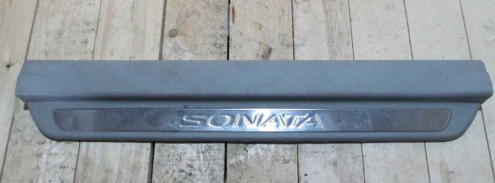 HYUNDAI SONATA V 05- OSŁONA NAKŁADKA PROGU SZARA