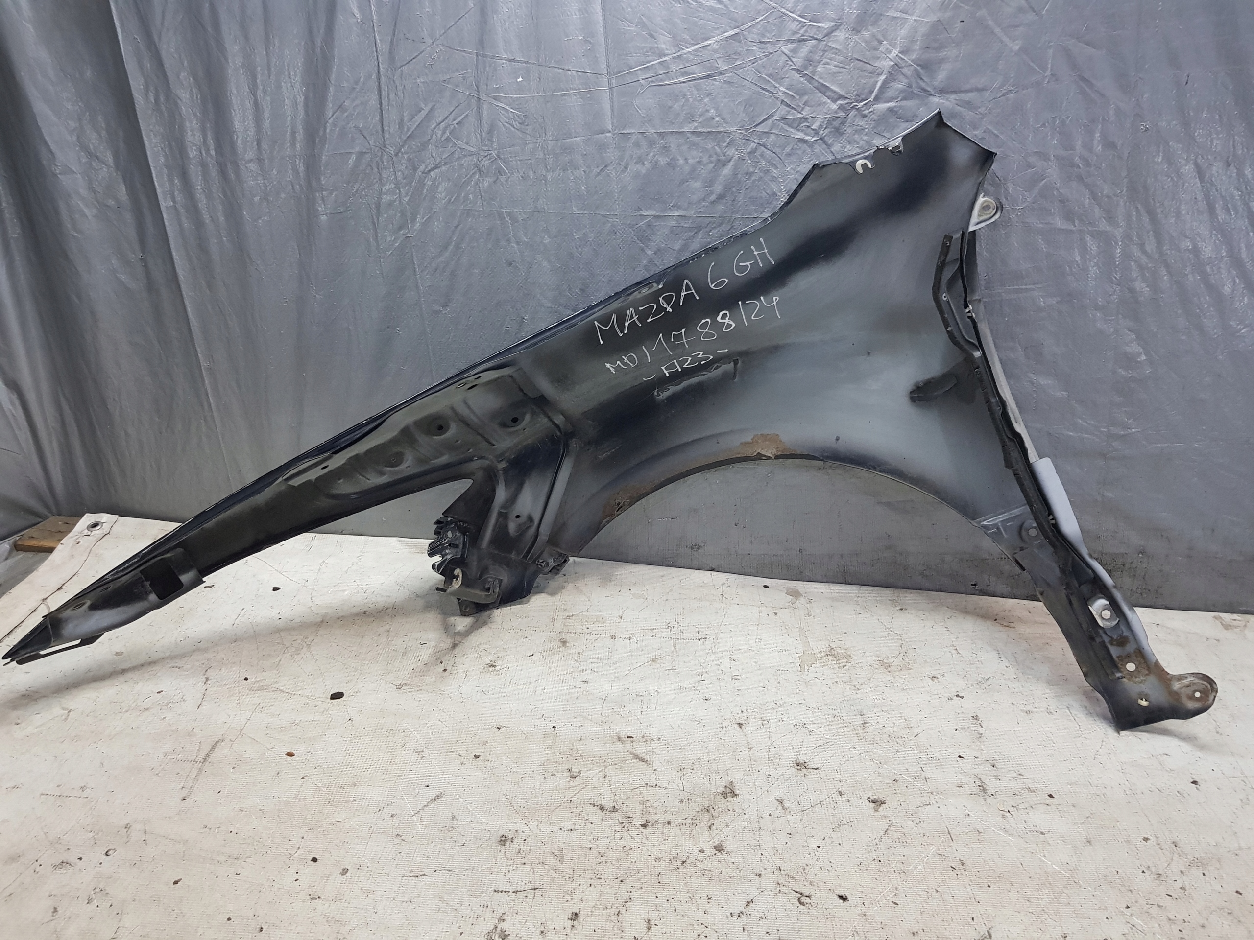 fender MAZDA 6 GH right front