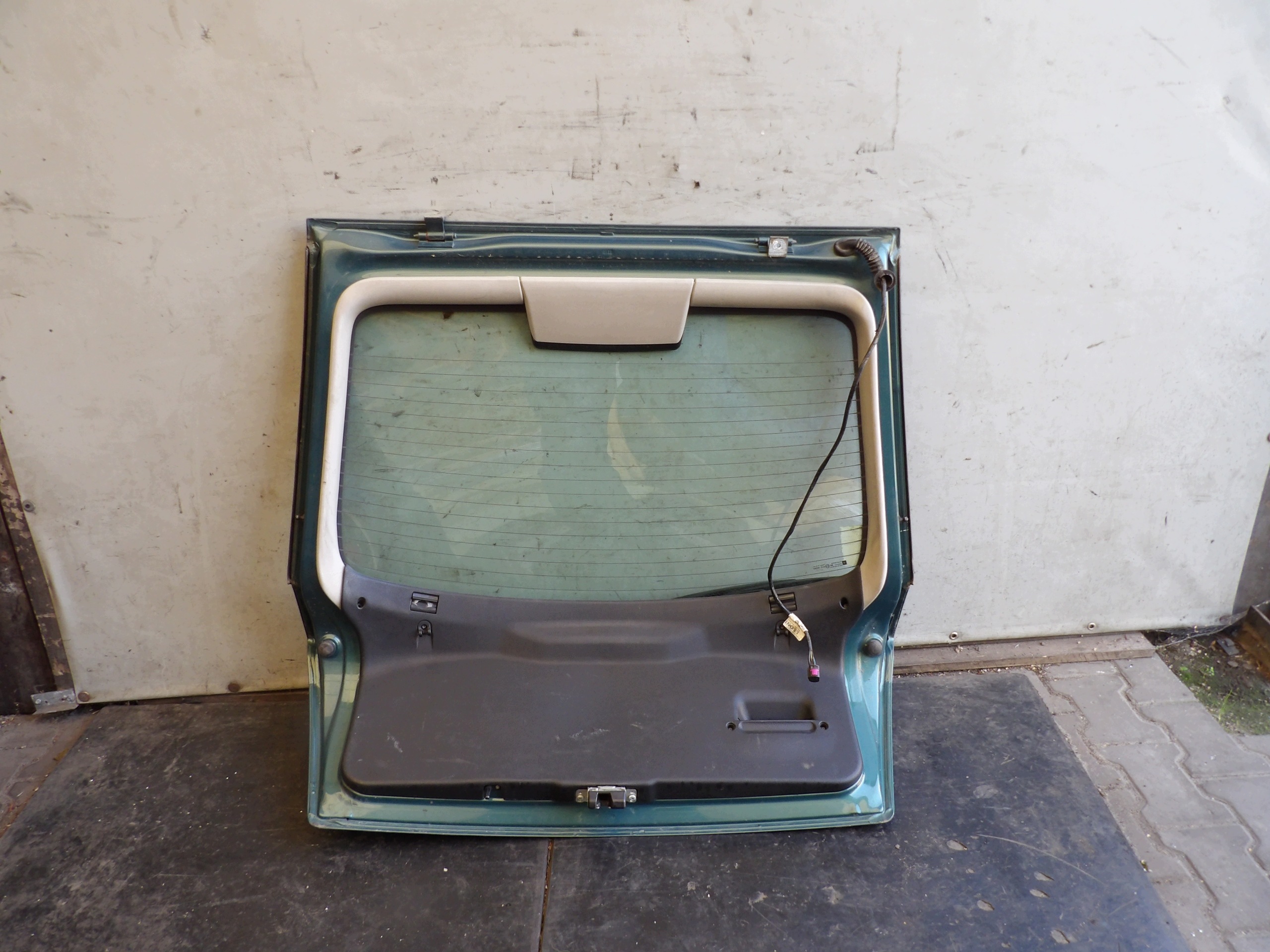 Opel Astra G trunk door boot HB Z387