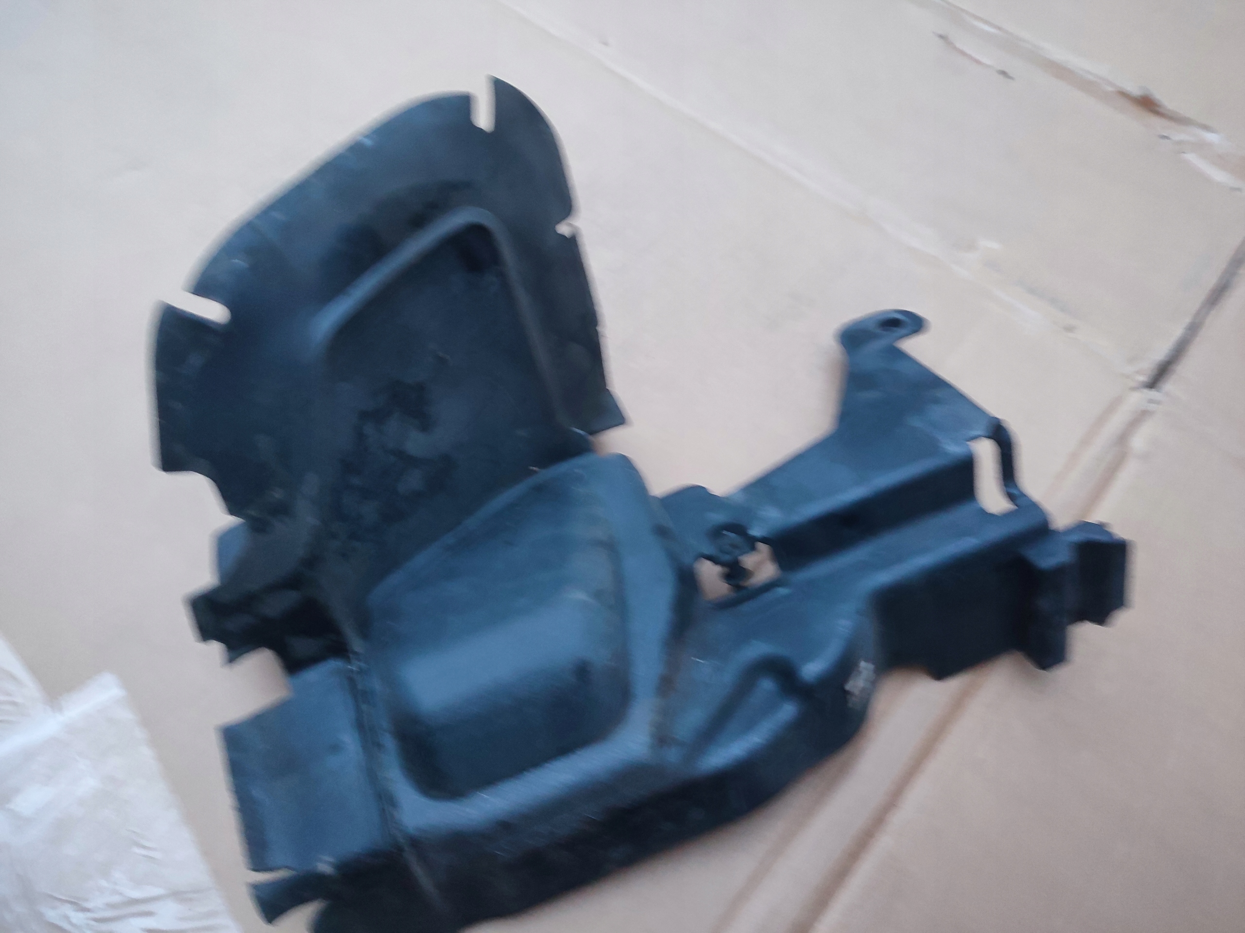 drain intake air left front VOLVO V60 and S60 II 30796466
