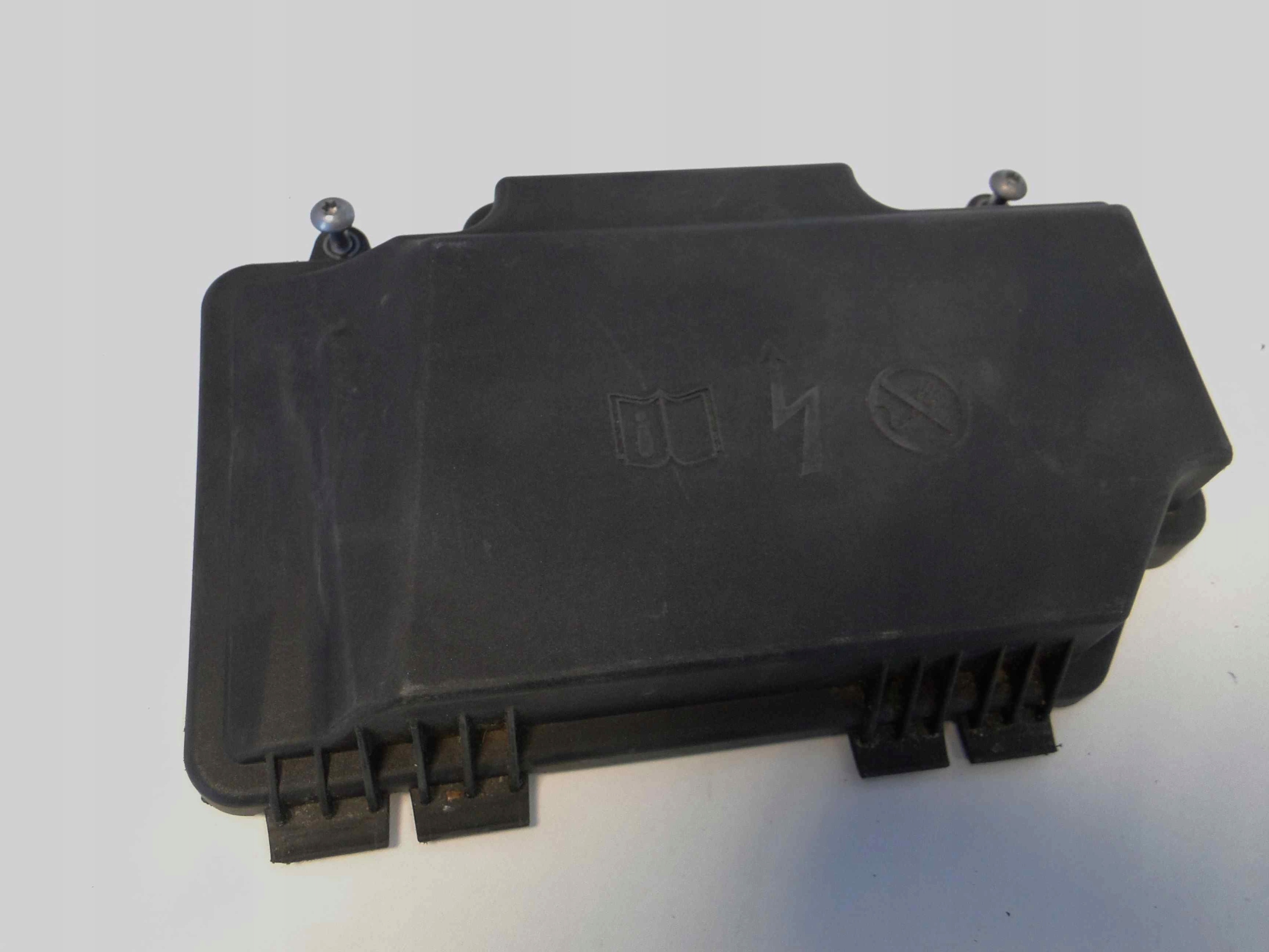 MERCEDES C KLASA W205 205 SKRZYNKA BEZPIECZNIKÓW Numer katalogowy oryginału A2229063202