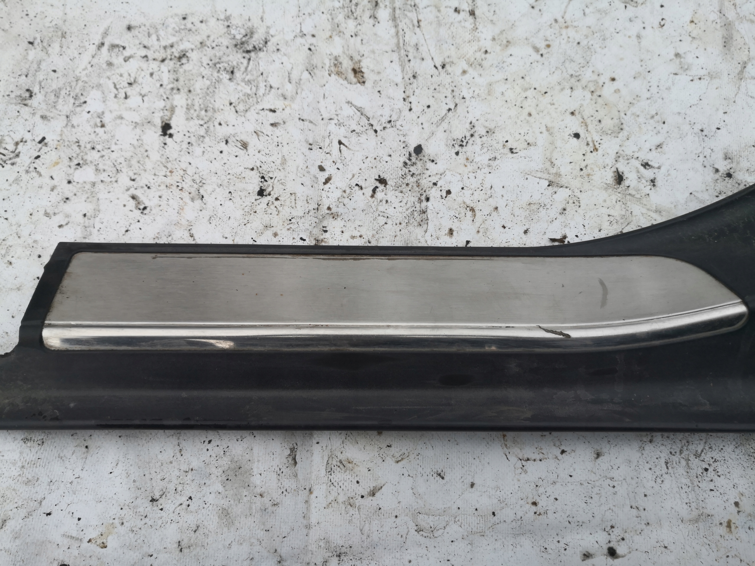 moulding threshold left rear part MERCEDES W220