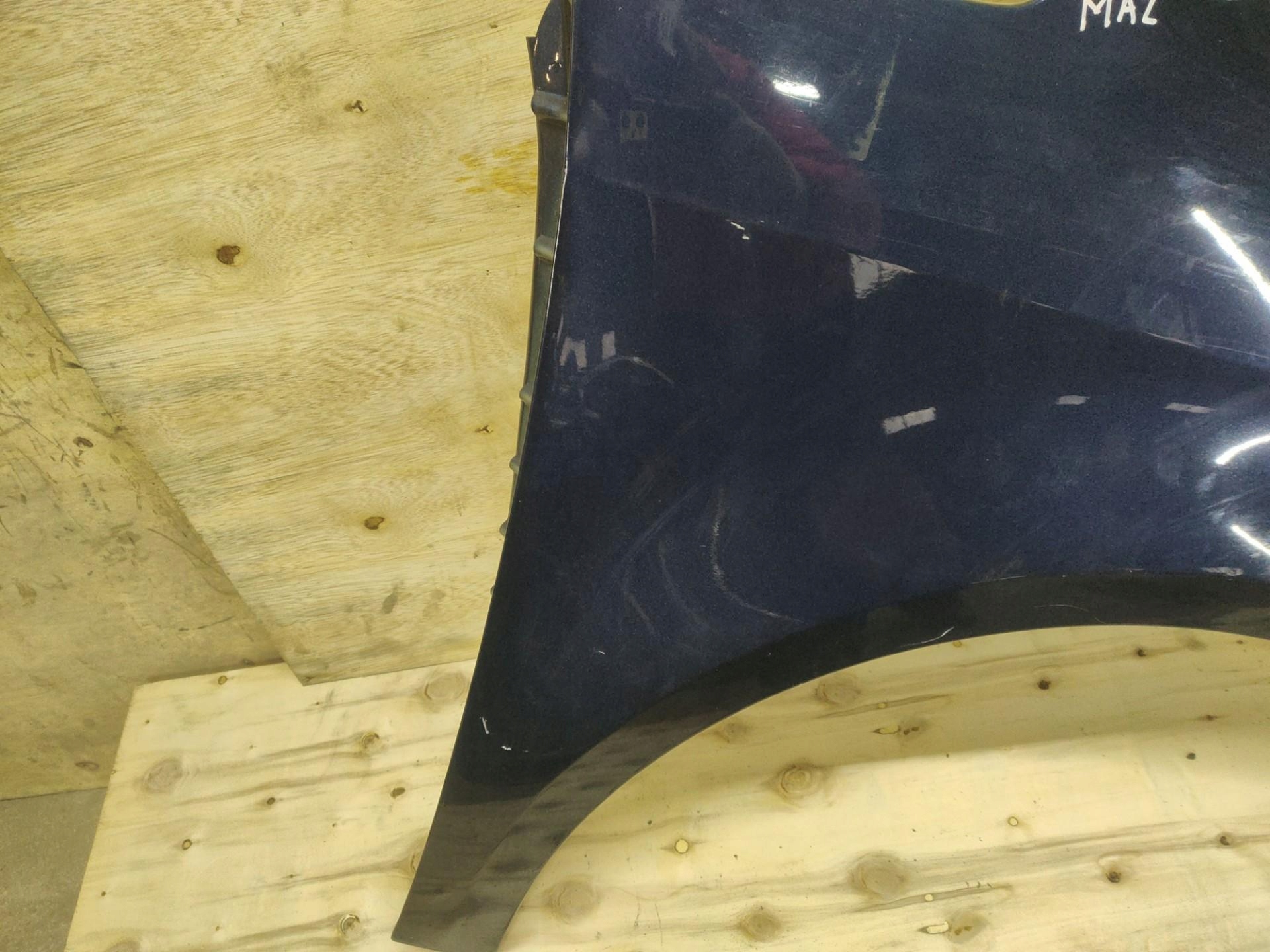 fender front right side Volkswagen Touran 2nd facelift 2011