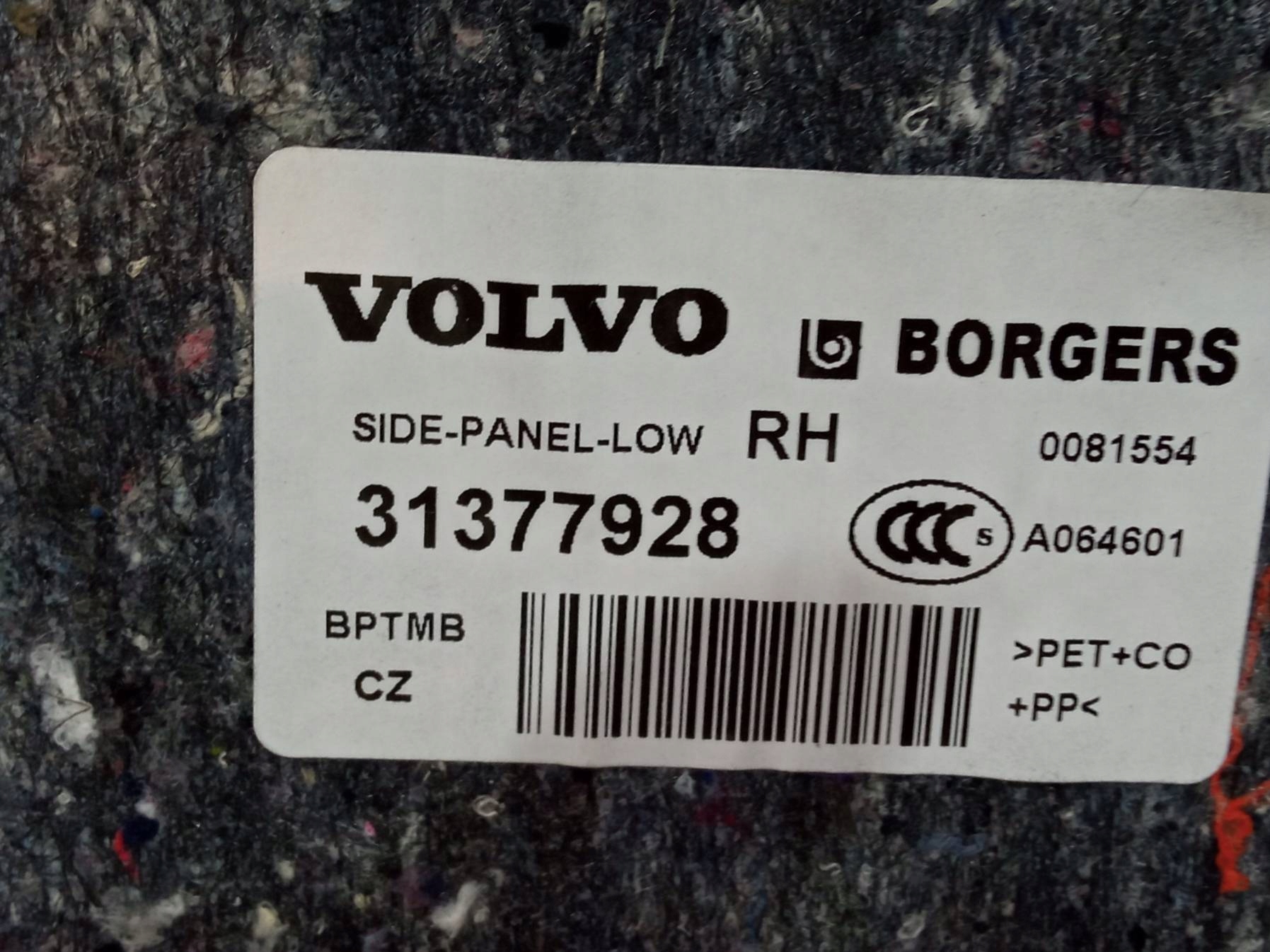 boot upholstery left right floor KPL 31377928 Volvo V40 II