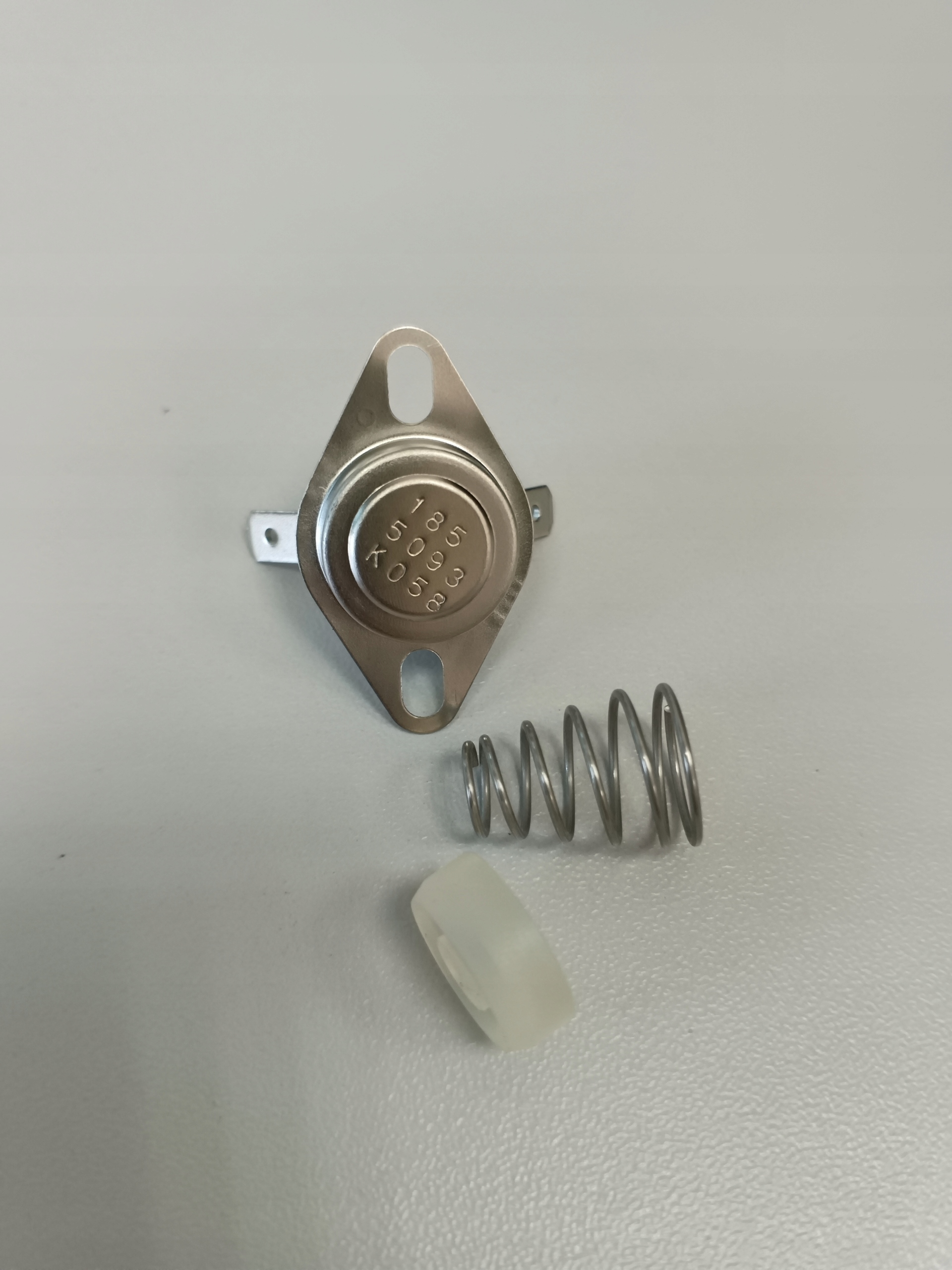Termostat SS-993800 do opiekaczy, gofrownic Tefal, Moulinex oraz Rowenta.