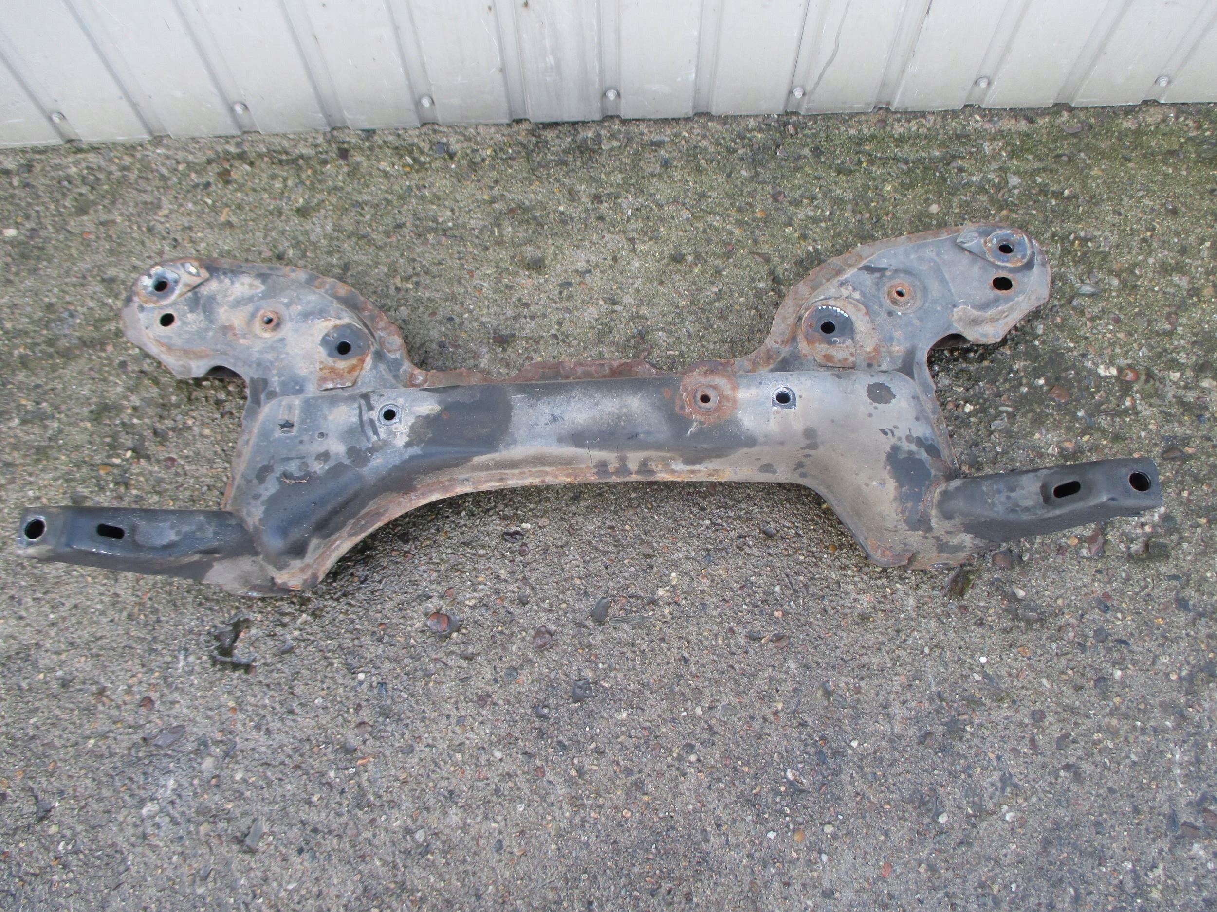 FIAT IDEA 1.4 03-10 WÓZEK KOŁYSKA