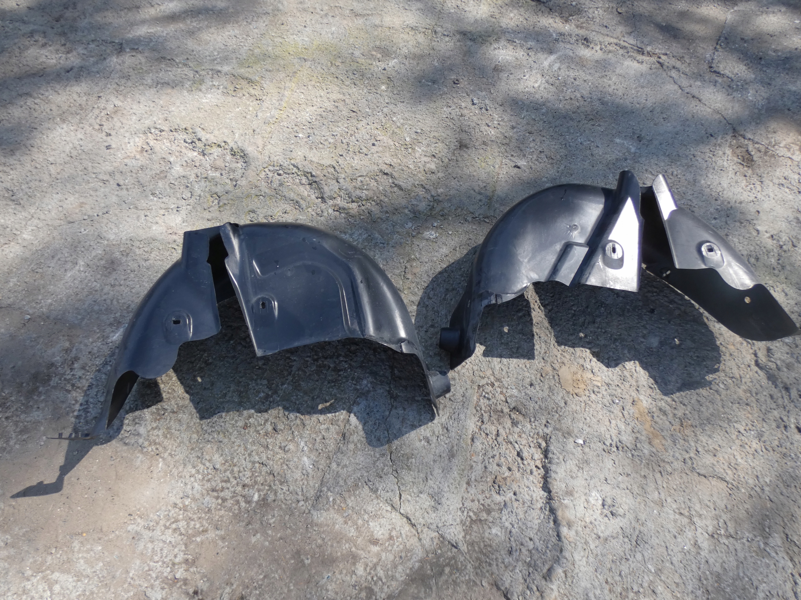 RENAULT MODUS and LIFT 08-12 mudguard rear. right left