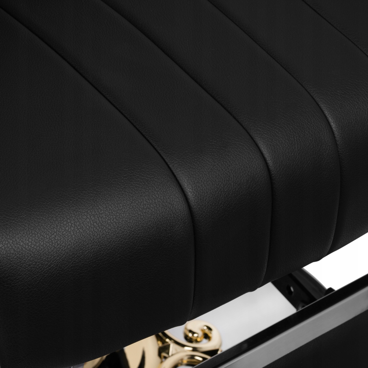 Gabbiano barberské křeslo Livio černé