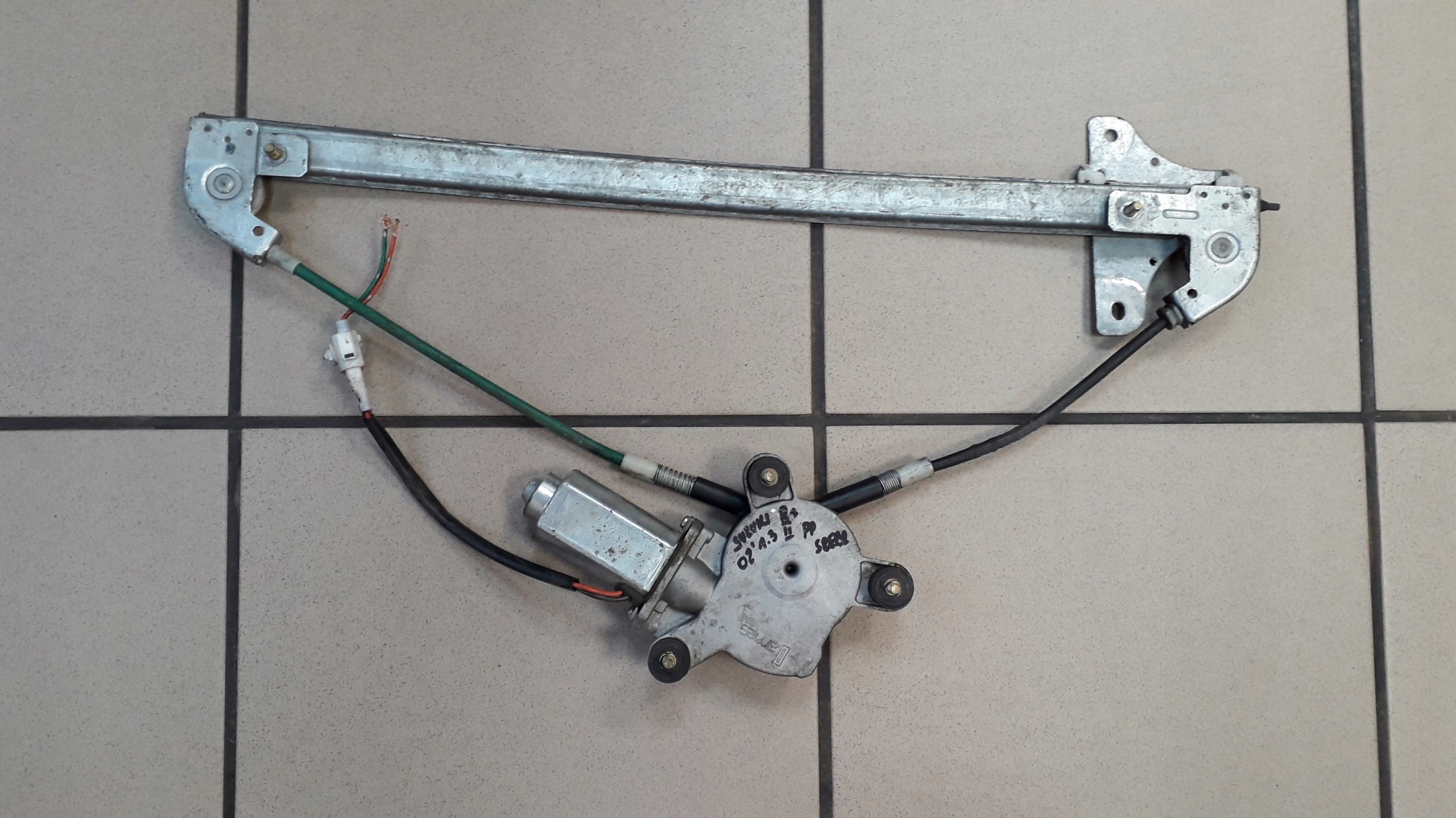 WAGON R+ AGILA 00- MECHANIZM SZYBY PRAWY PRZEDNI