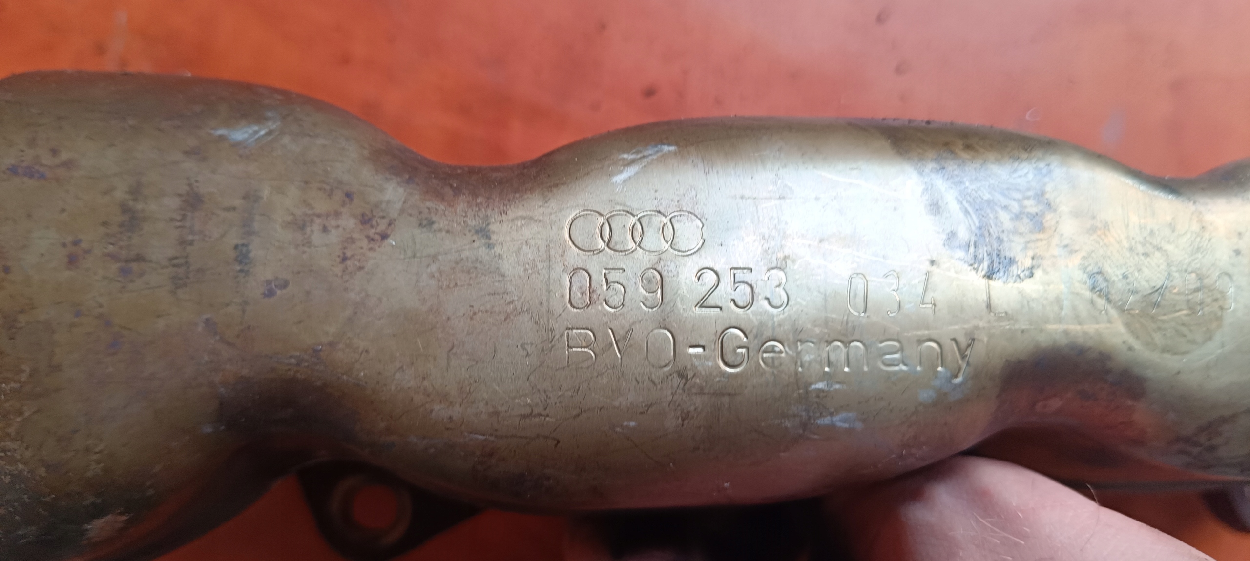ispušna grana AUDI A4 B7 2.7 TDI 059253034L