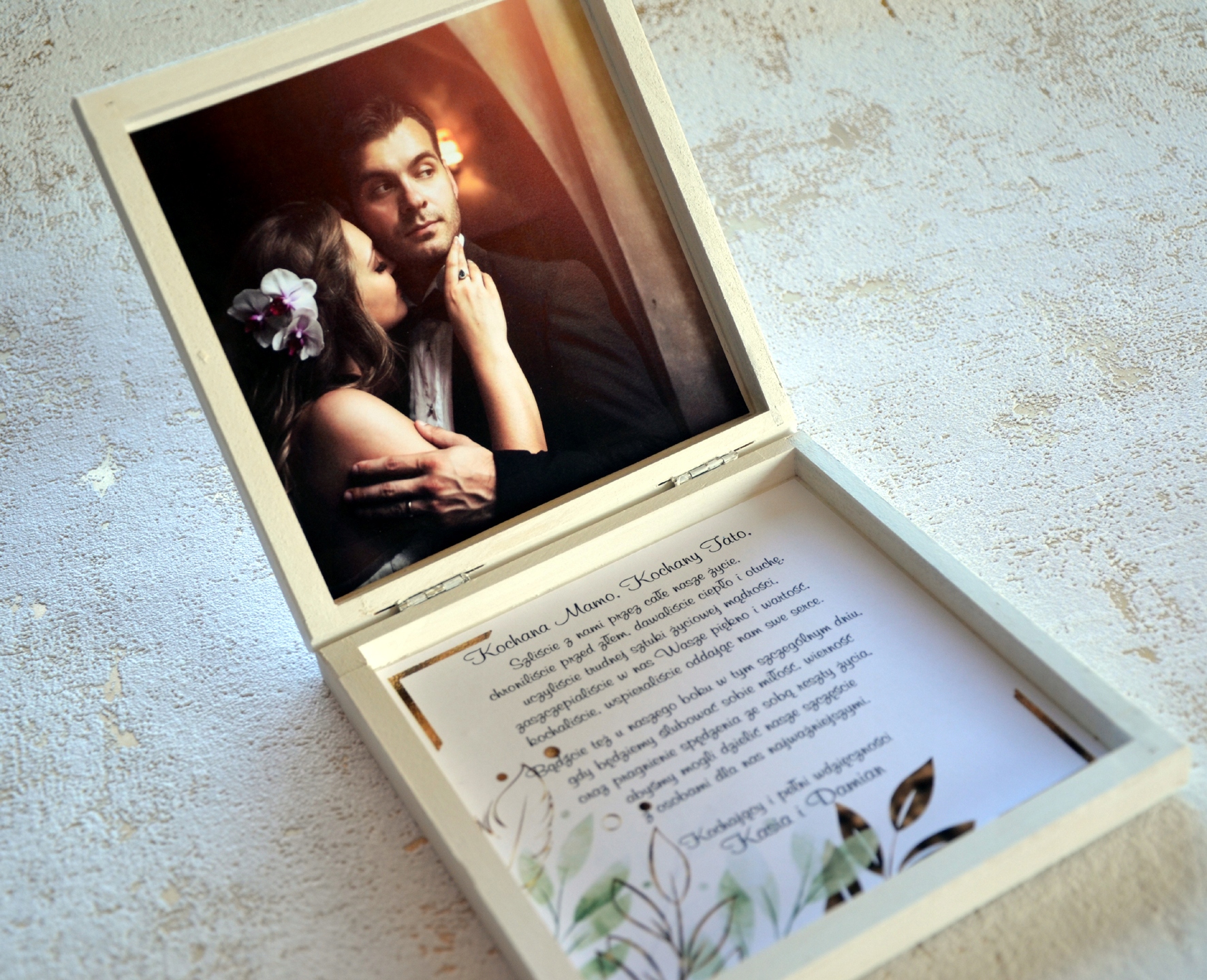 Zaproszenie ślubne dla rodziców w pudełku białe Wysokość produktu 15 cm