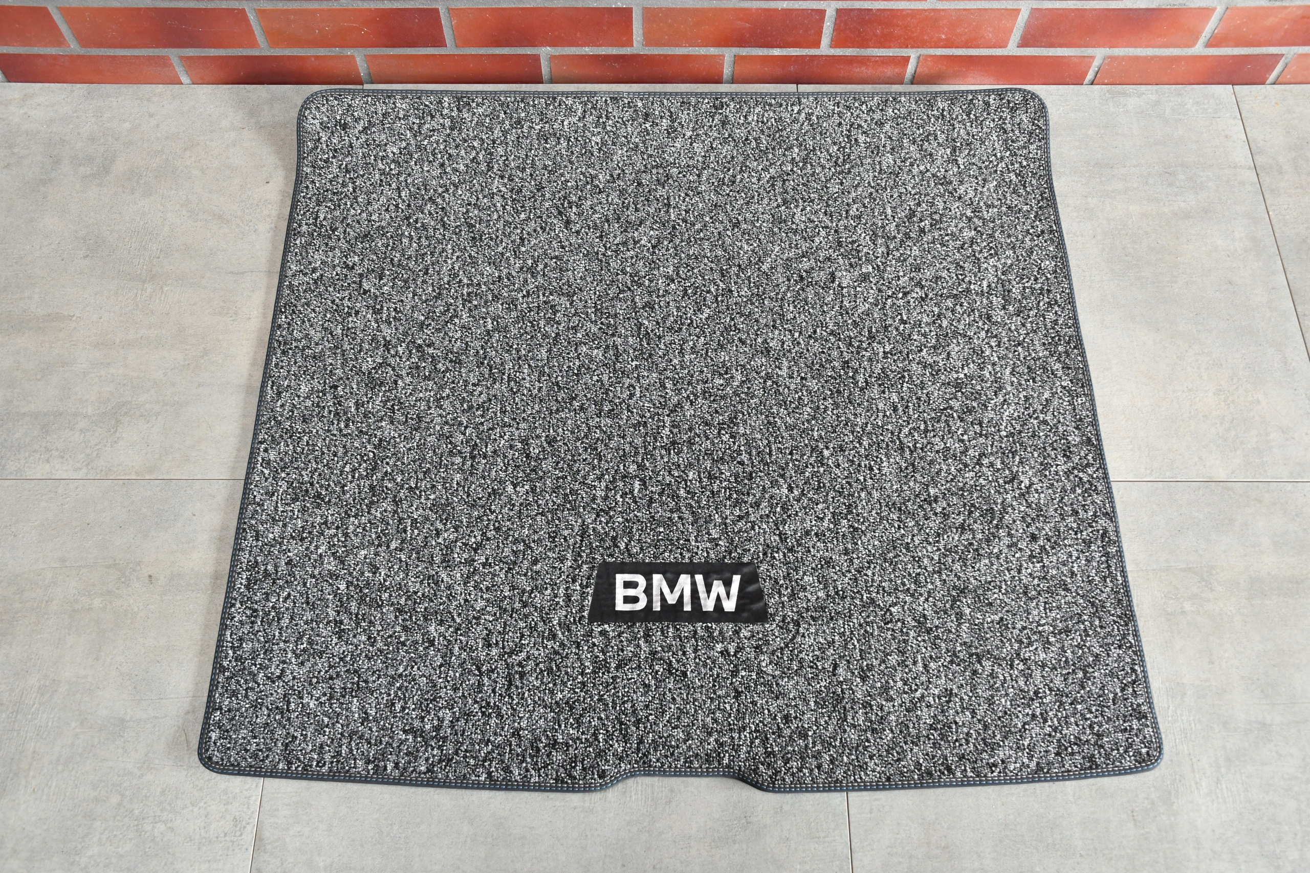 MATA floor boot tyres BMW X2 U10