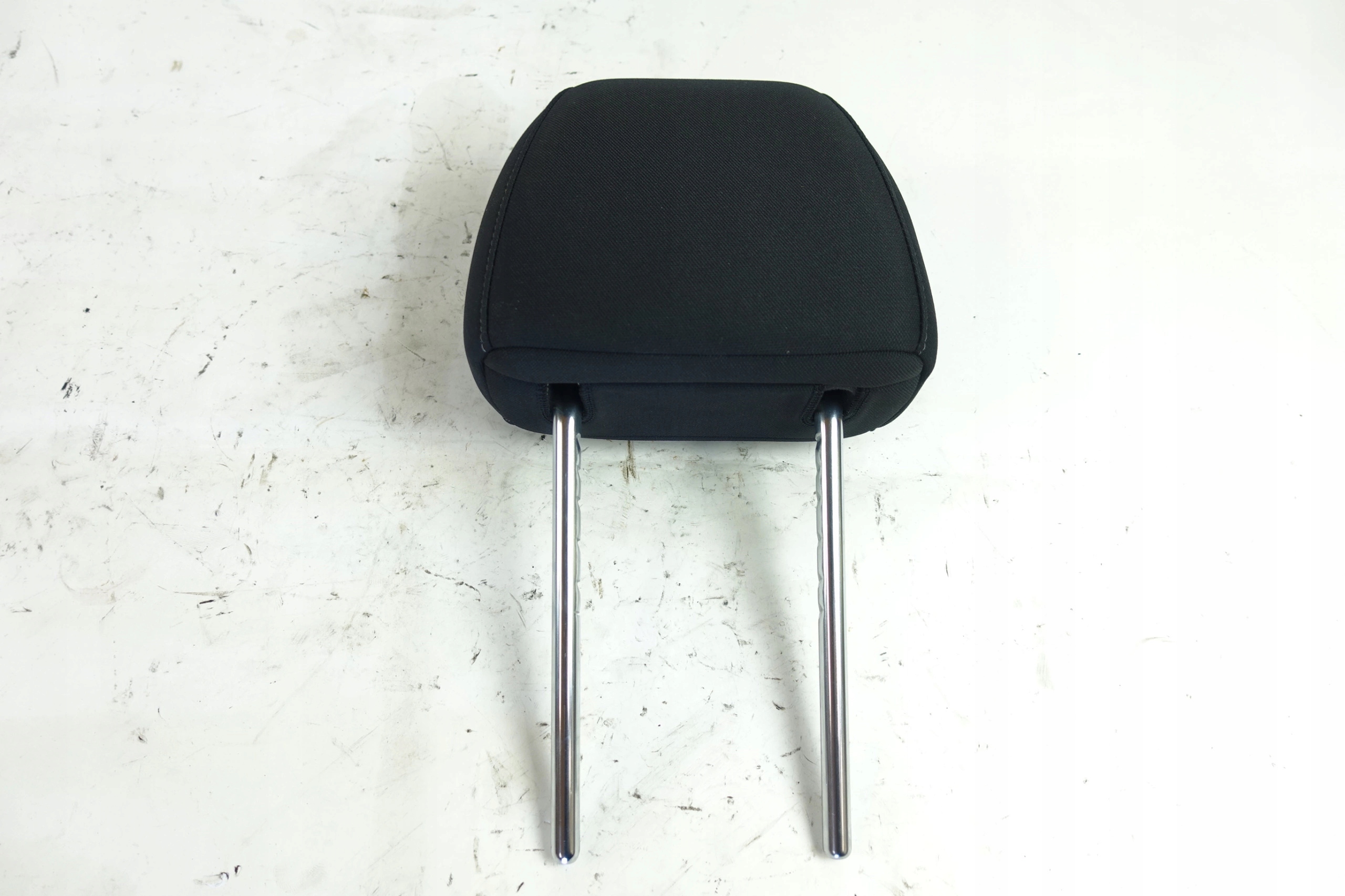 Kia Rio IV подголовник передний