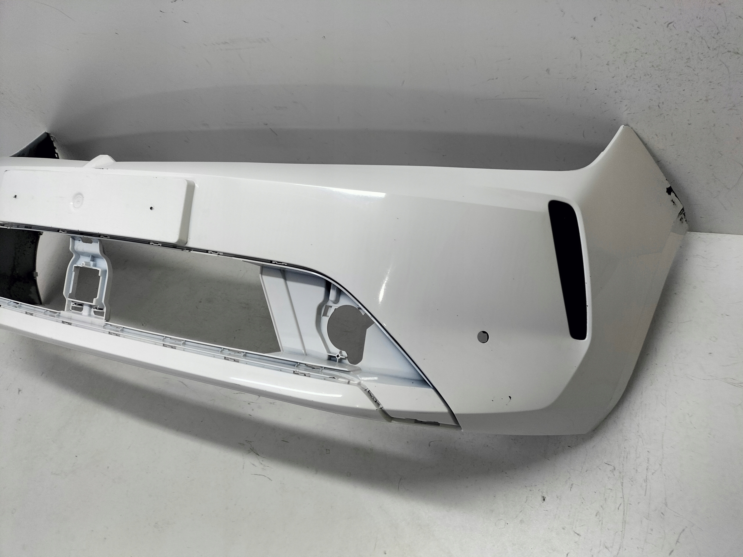front bumper front OPEL ASTRA VI L 22