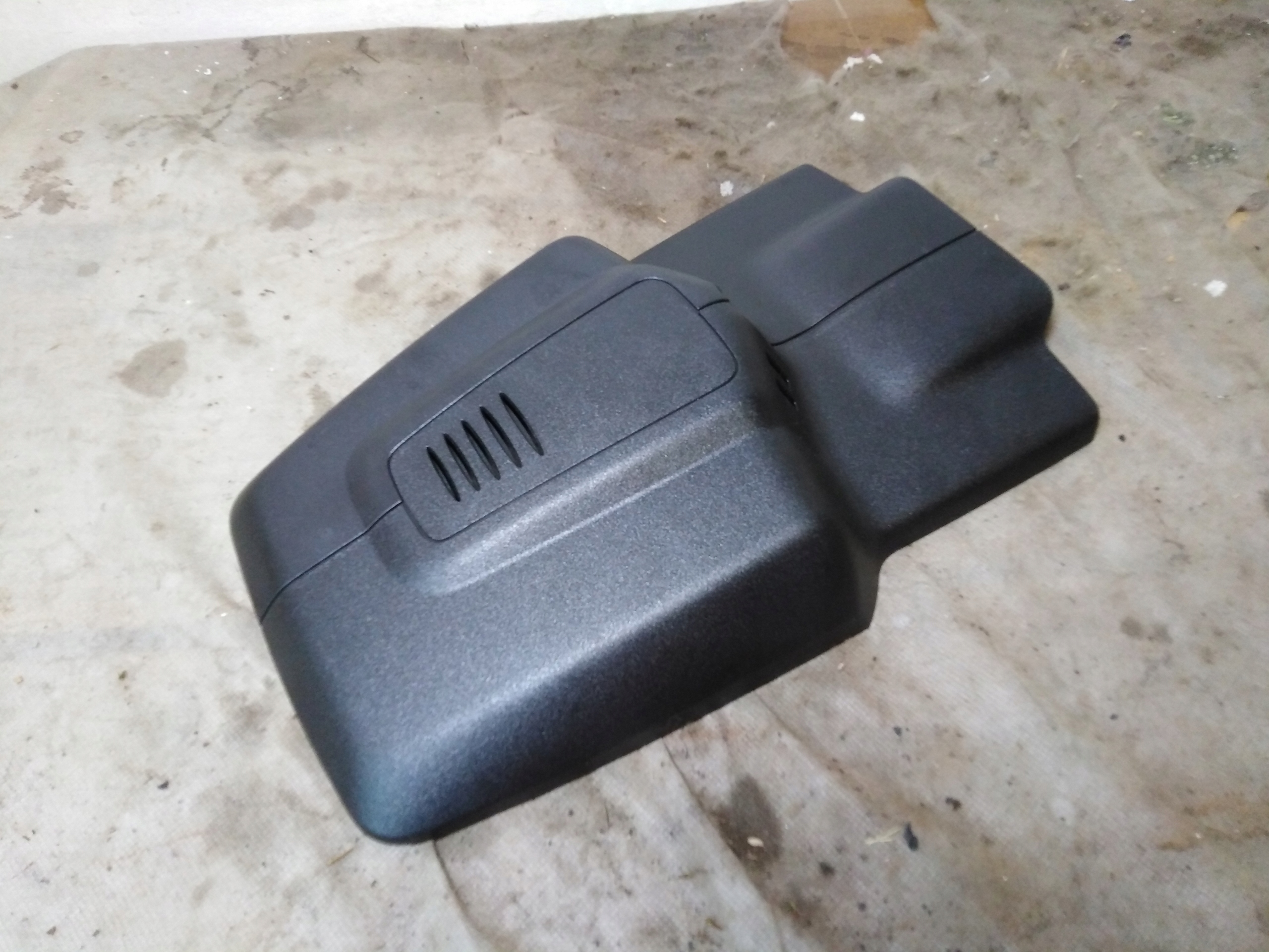 FOCUS MK3 LIFT 15R OSŁONA LUSTERKA WEWNĘTRZNEGO EU Producent części Ford OE