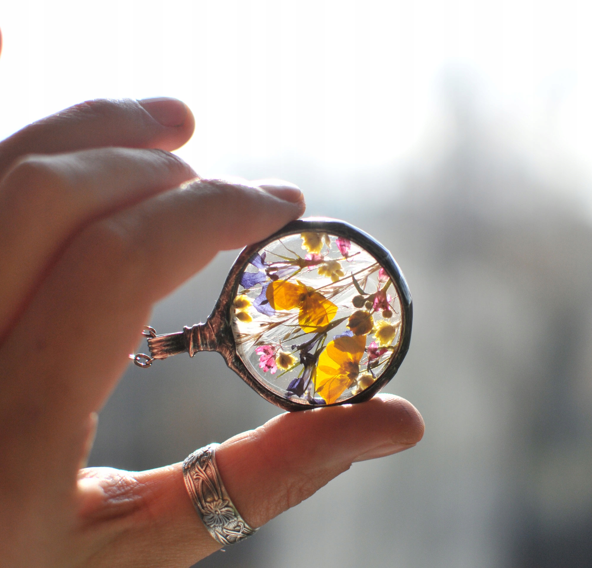 prezent na święta, naszyjnik prawdziwe kwiaty Rodzaj Stylizowane na stare