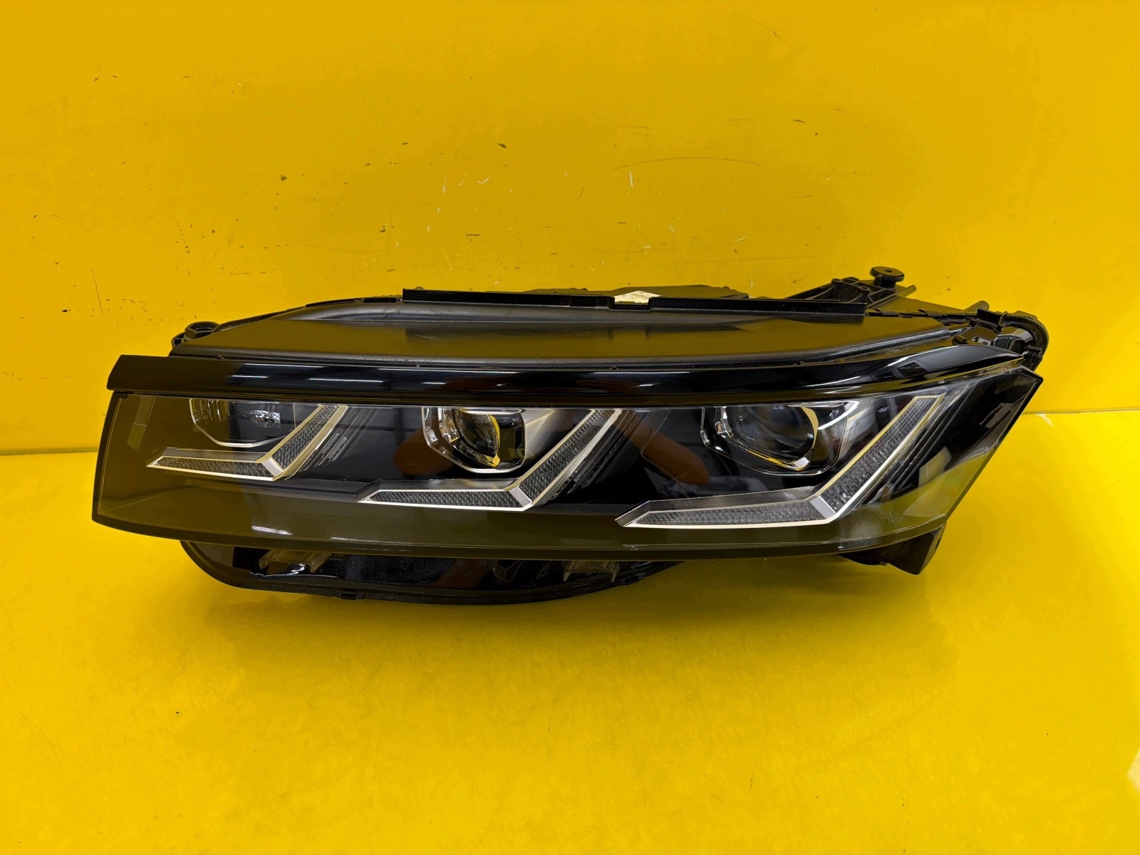 light left front VW Touareg III Lift Full Led IQ Light 761941081AB