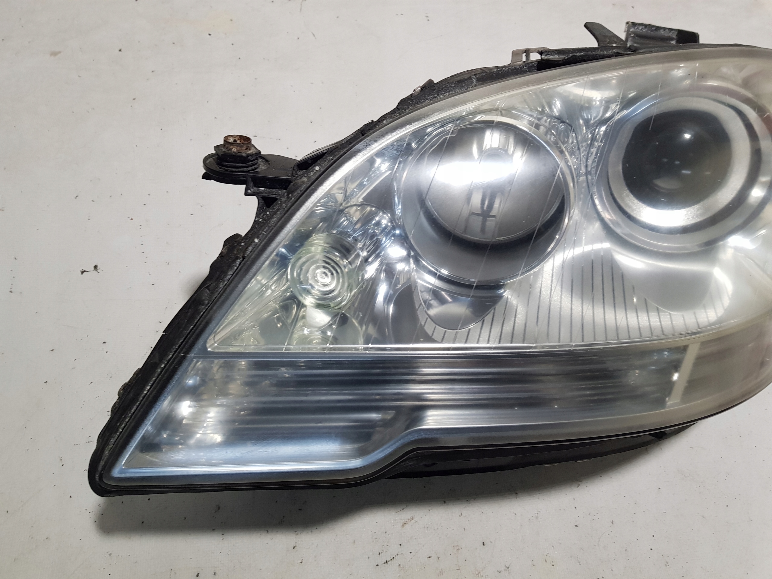MERCEDES ML W164 LIFT light left front UK 1648202159