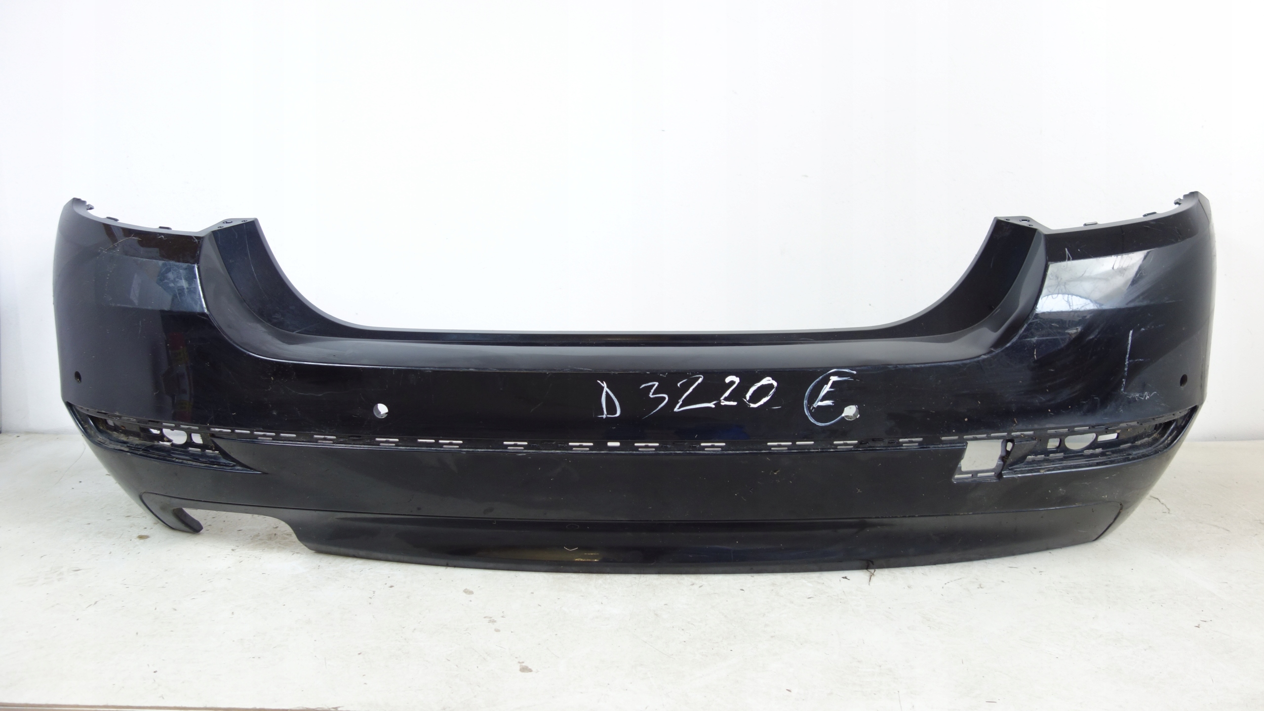 БАМПЕР ЗАД. ЗАДНІЙ BMW 5 F10 СЕДАН LUXURY РЕСТАЙЛІНГ 13-