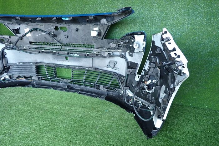 PEUGEOT 3008 II LIFT 20- front bumper front