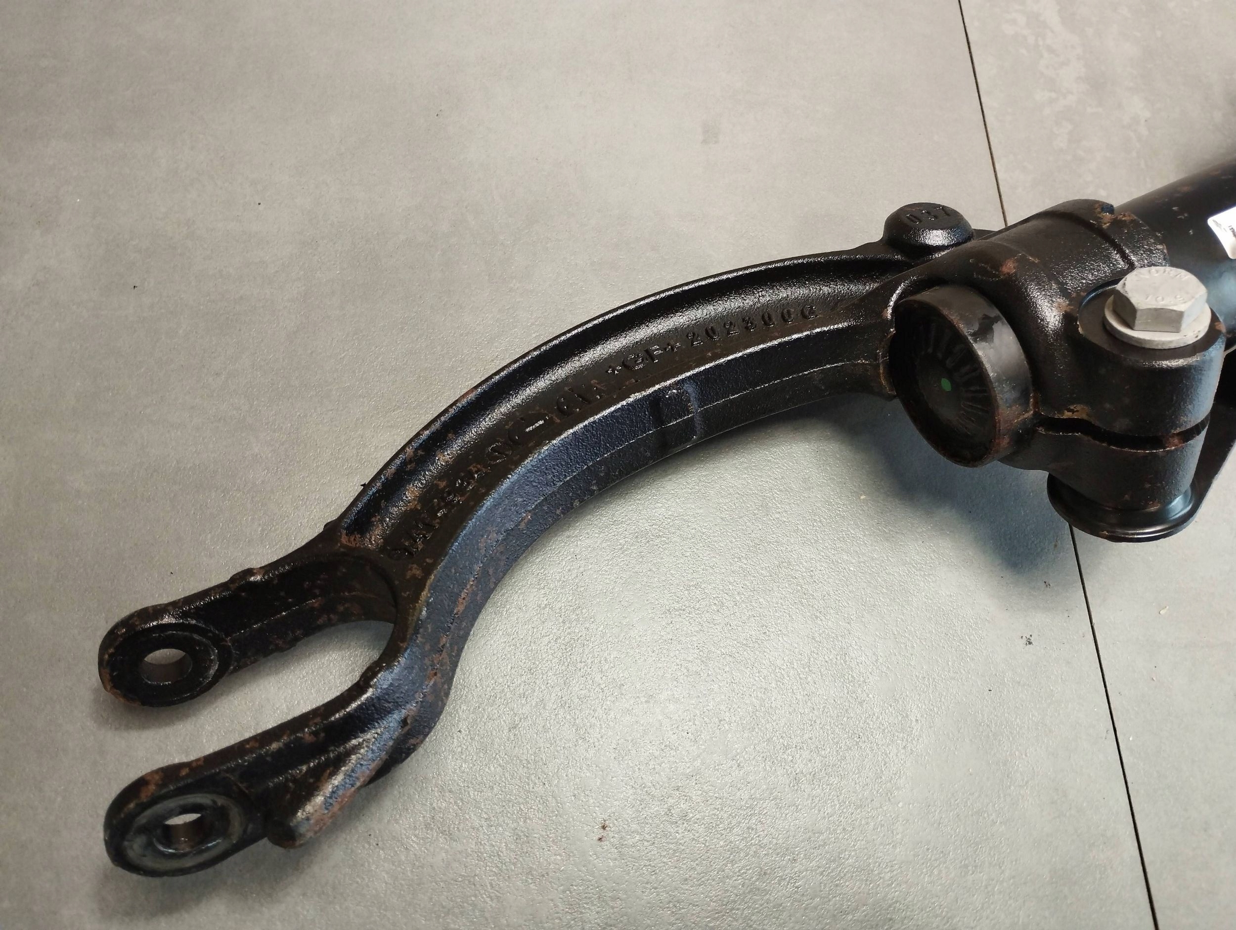 Audi A7 4G 2016 3.0 tdi shock absorber left front 4G8031J