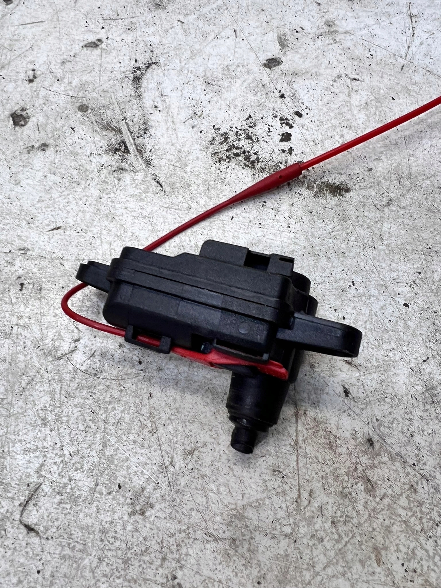 amortizer vratašca goriva AUDI Q7 4M 8S0862153