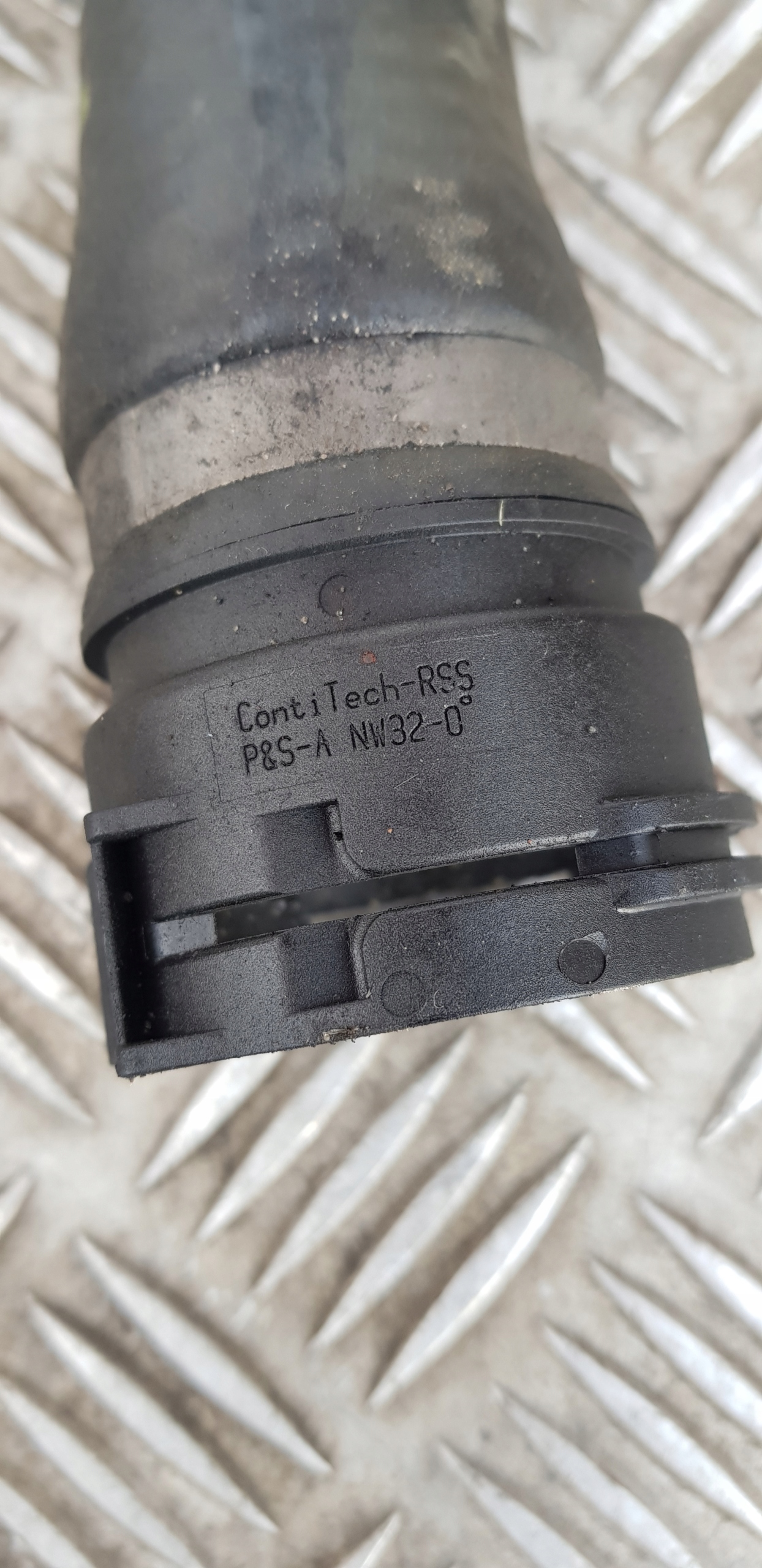 BMW E46 2.0d prijenos CHLODZACY vode 2249778