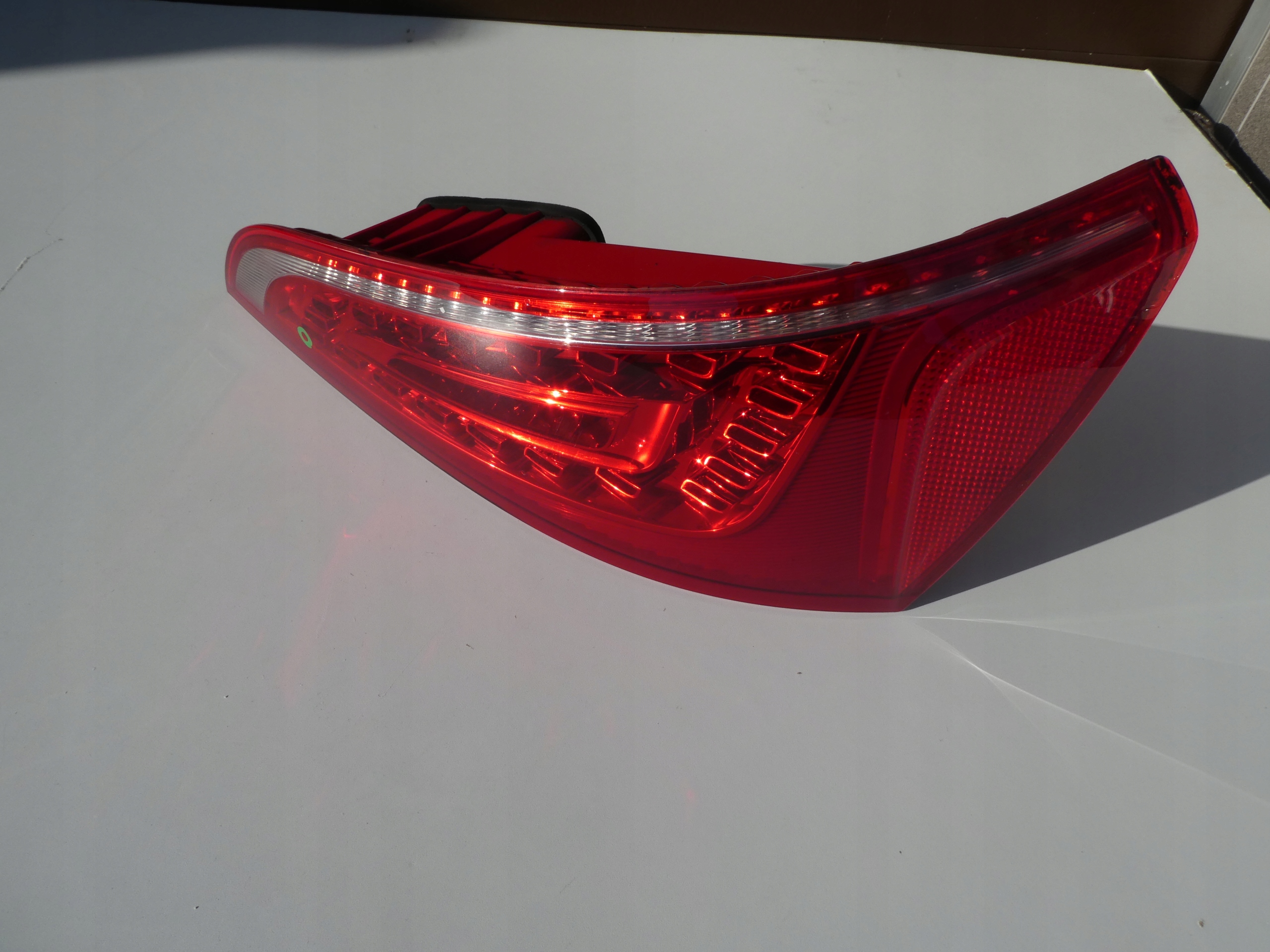 AUDI Q5 light right rear part LED 8R0945094A